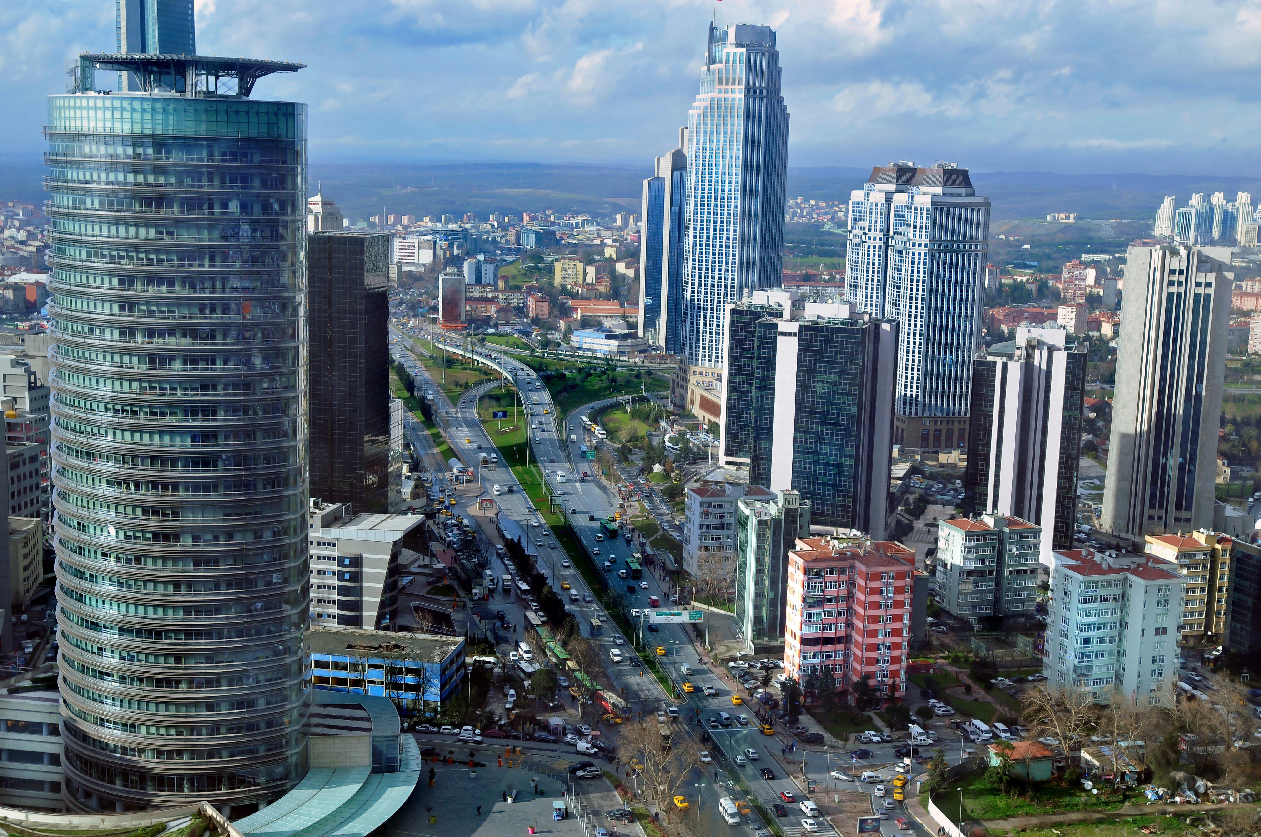 4K Istanbul Skyscrapers and Roads in Turkey HD Wallpaper