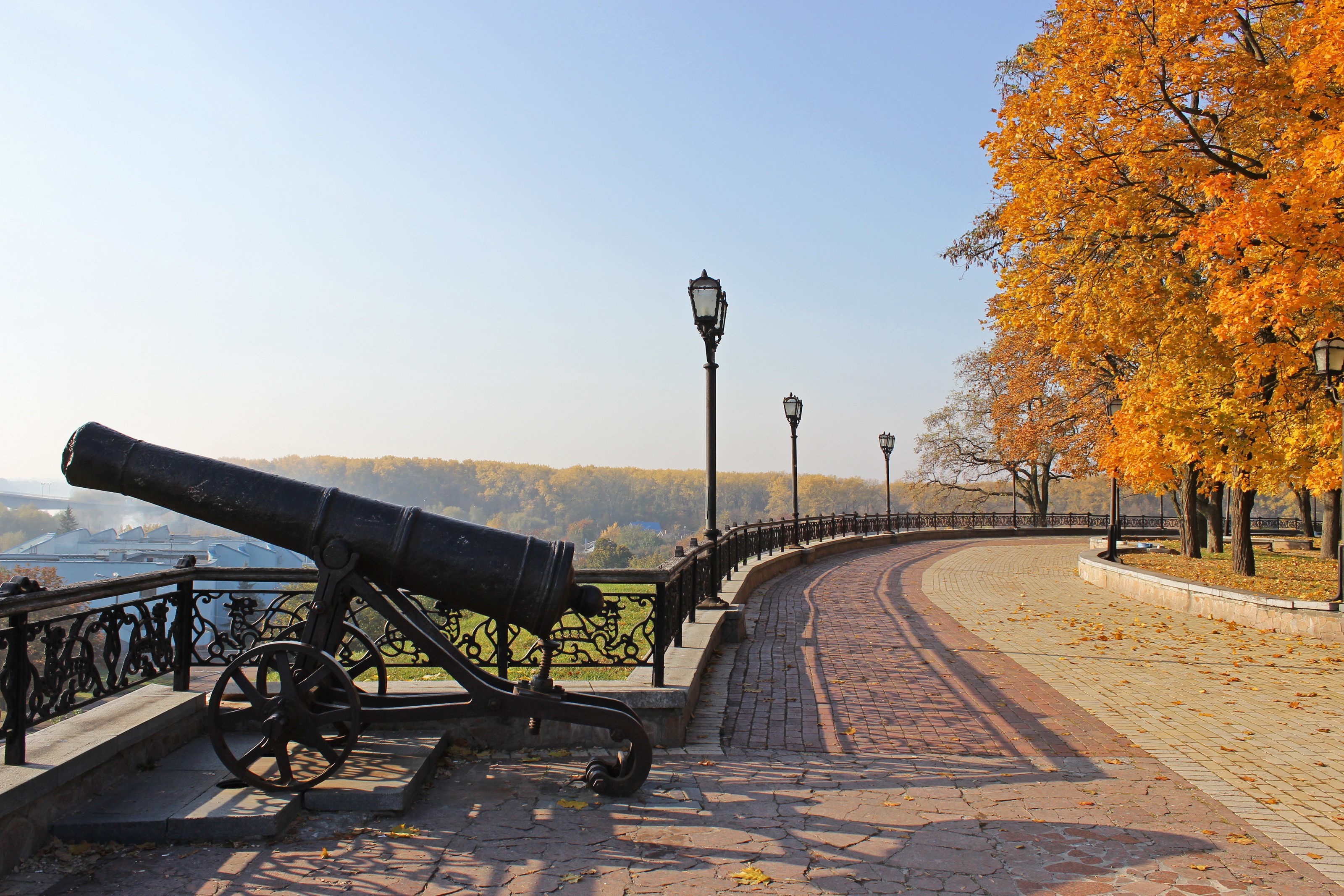 Cannon in Chernihiv Park during Autumn HD Wallpaper