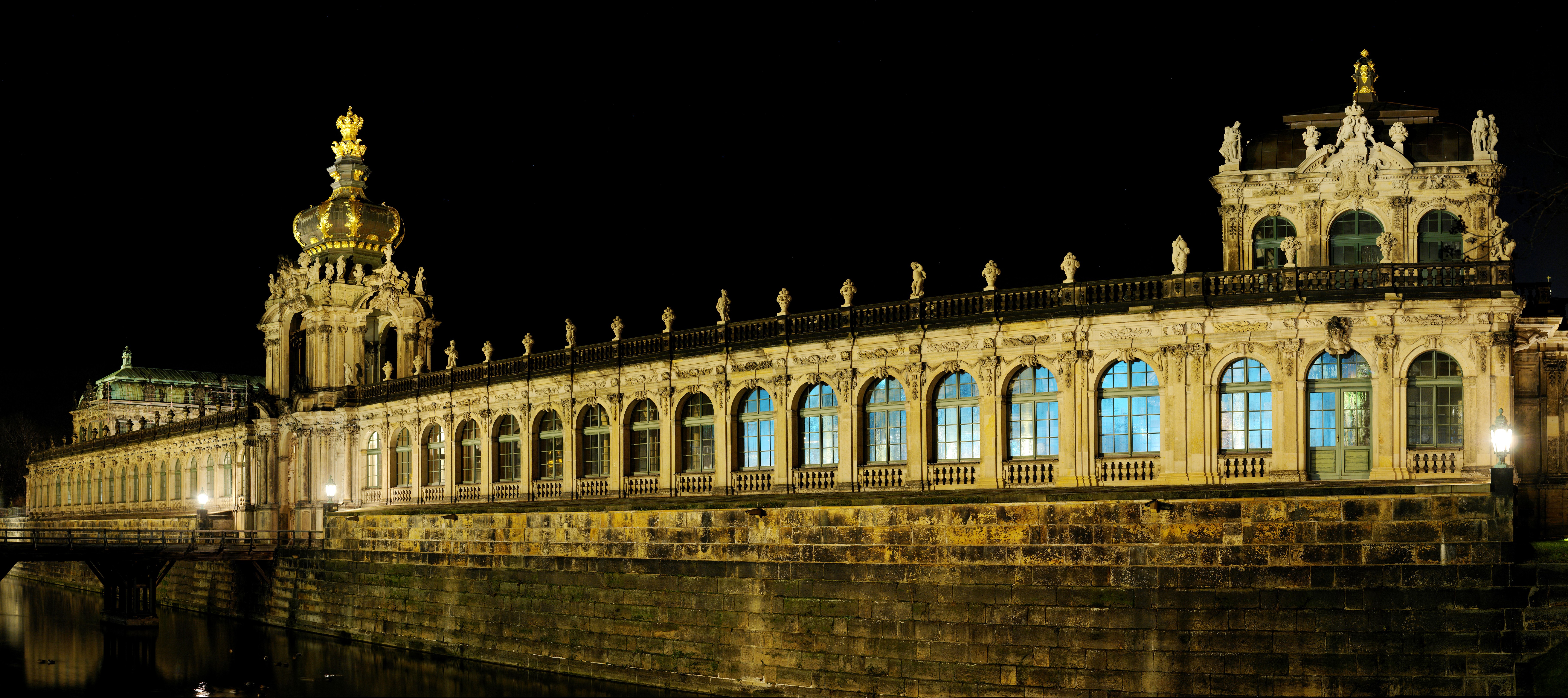 Zwinger Palace at night in Dresden, Germany HD Wallpaper