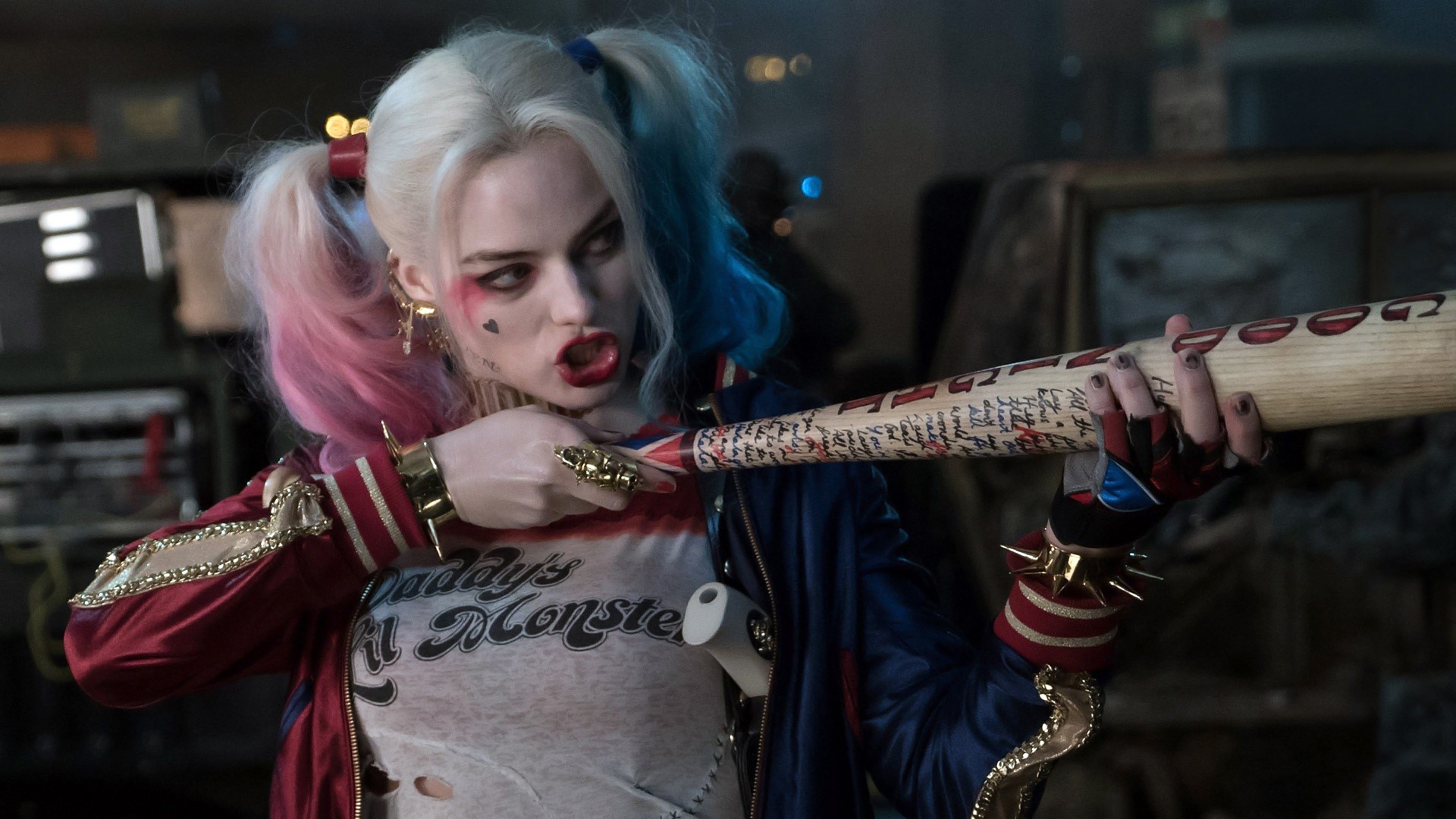 Harley Quinn from Suicide Squad holding a baseball bat HD Wallpaper