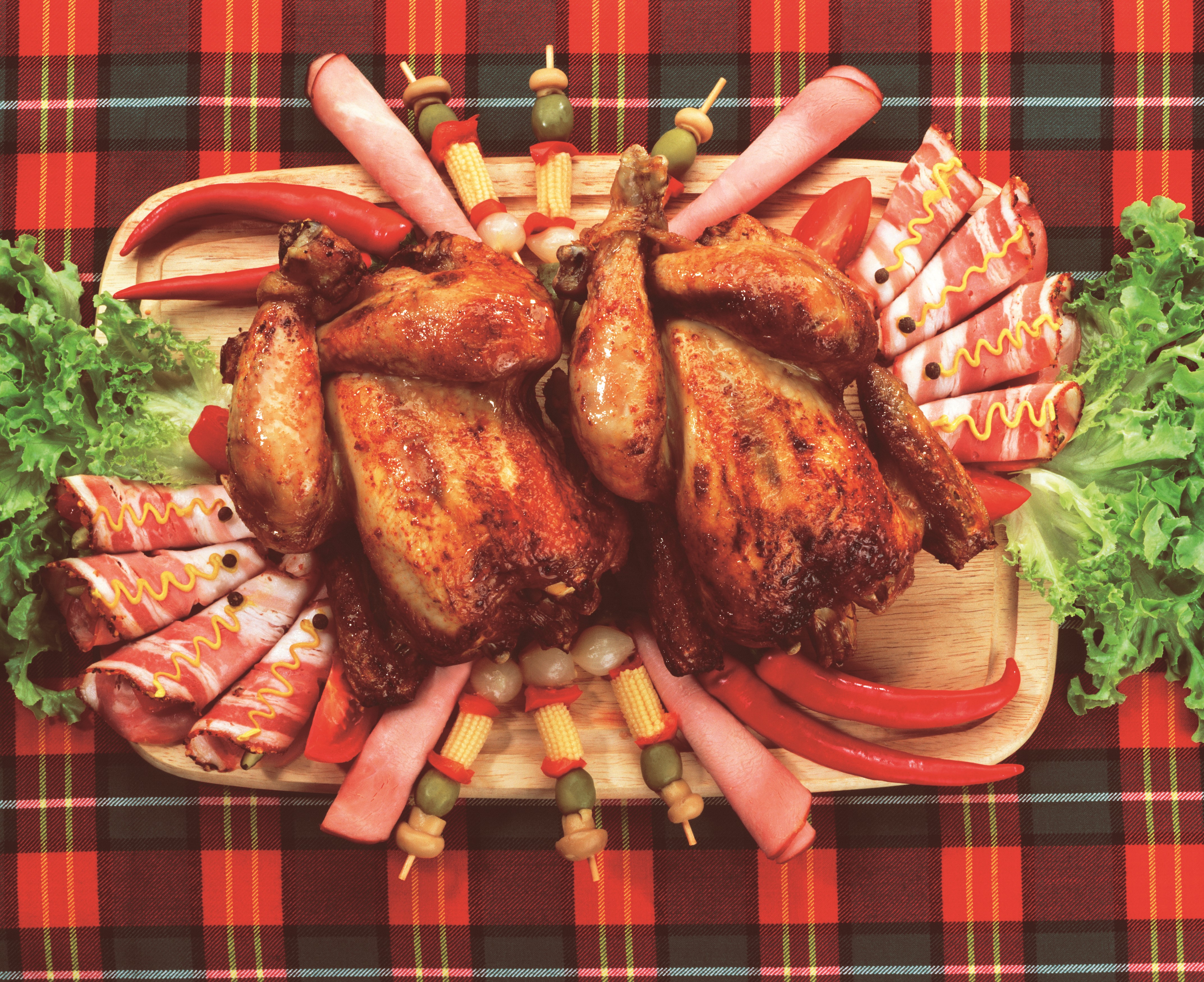 Roast Chicken with Ham and Vegetables HD Wallpaper