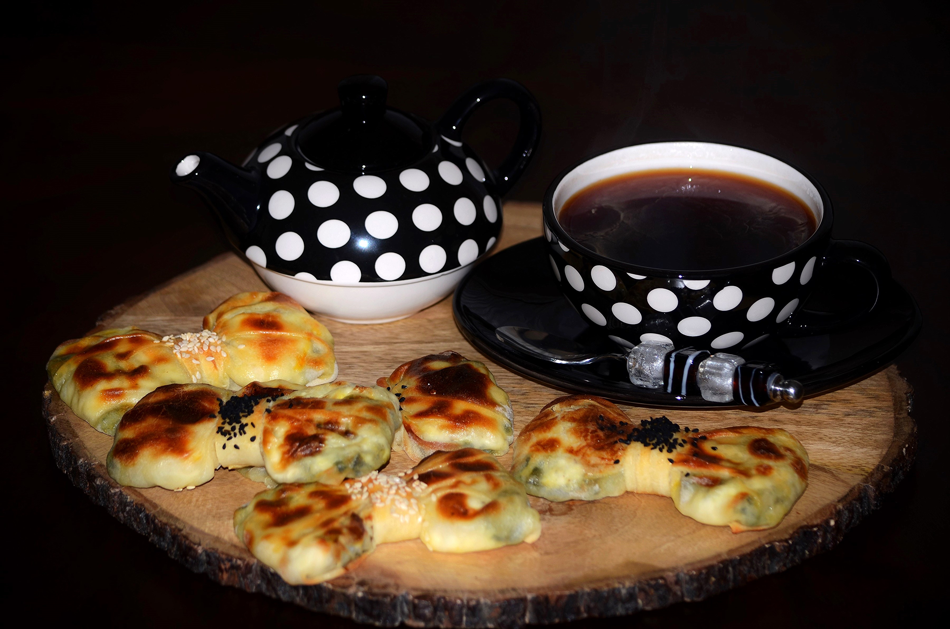 Polka dot teapot and cup with pastries HD Wallpaper