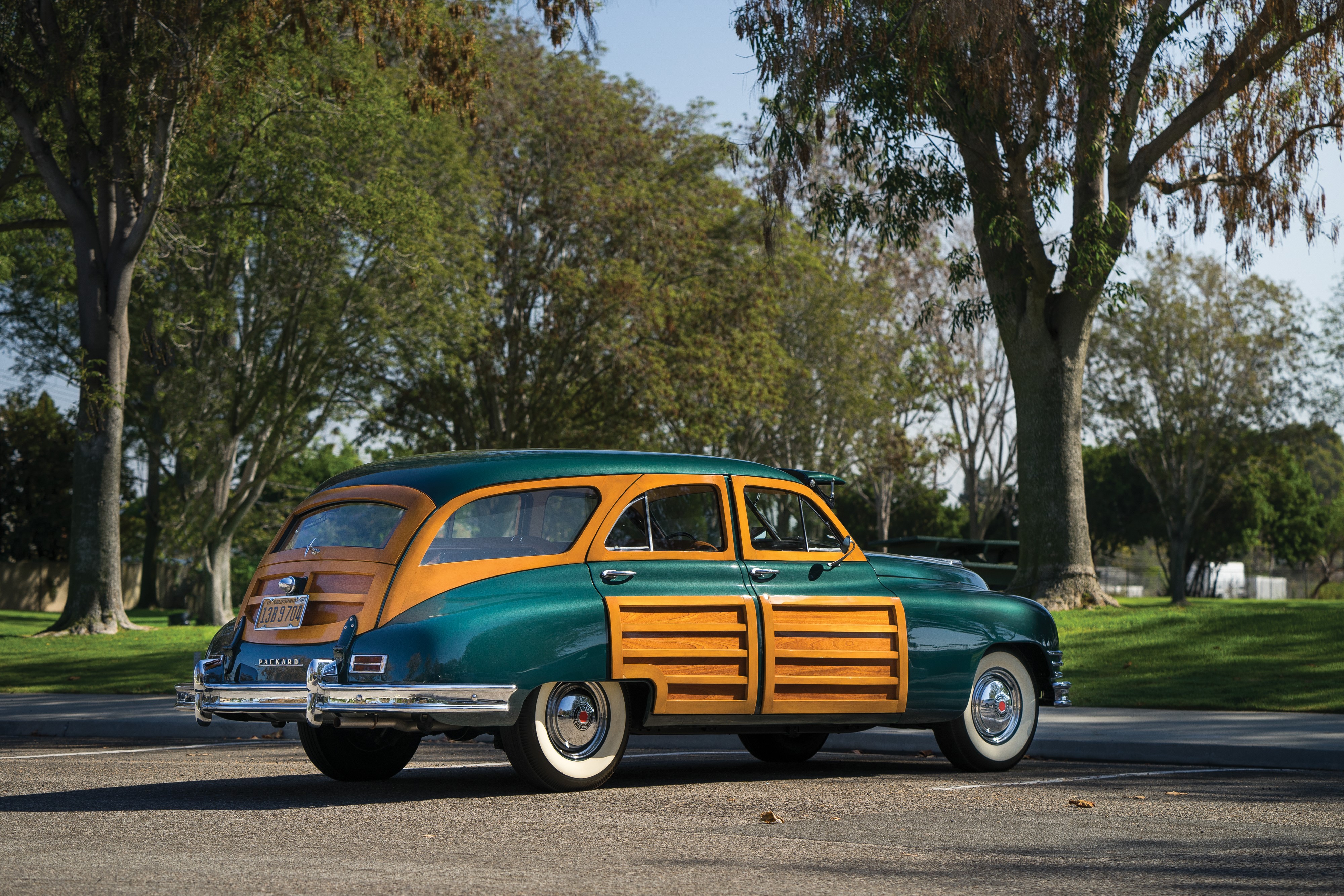 1949 Packard Standard Eight Station Sedan HD Wallpaper
