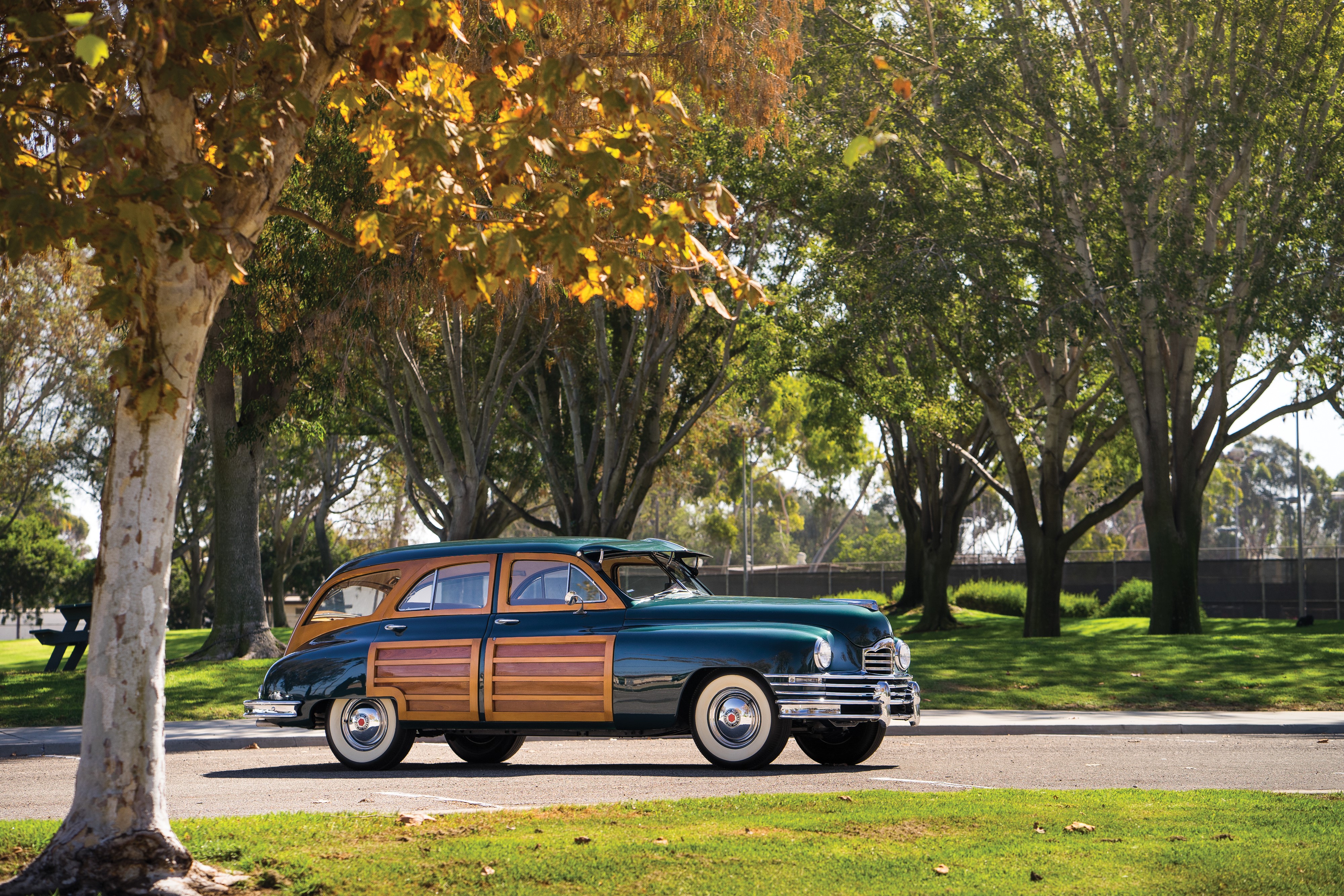 1949 Packard Standard Eight Station Sedan HD Wallpaper