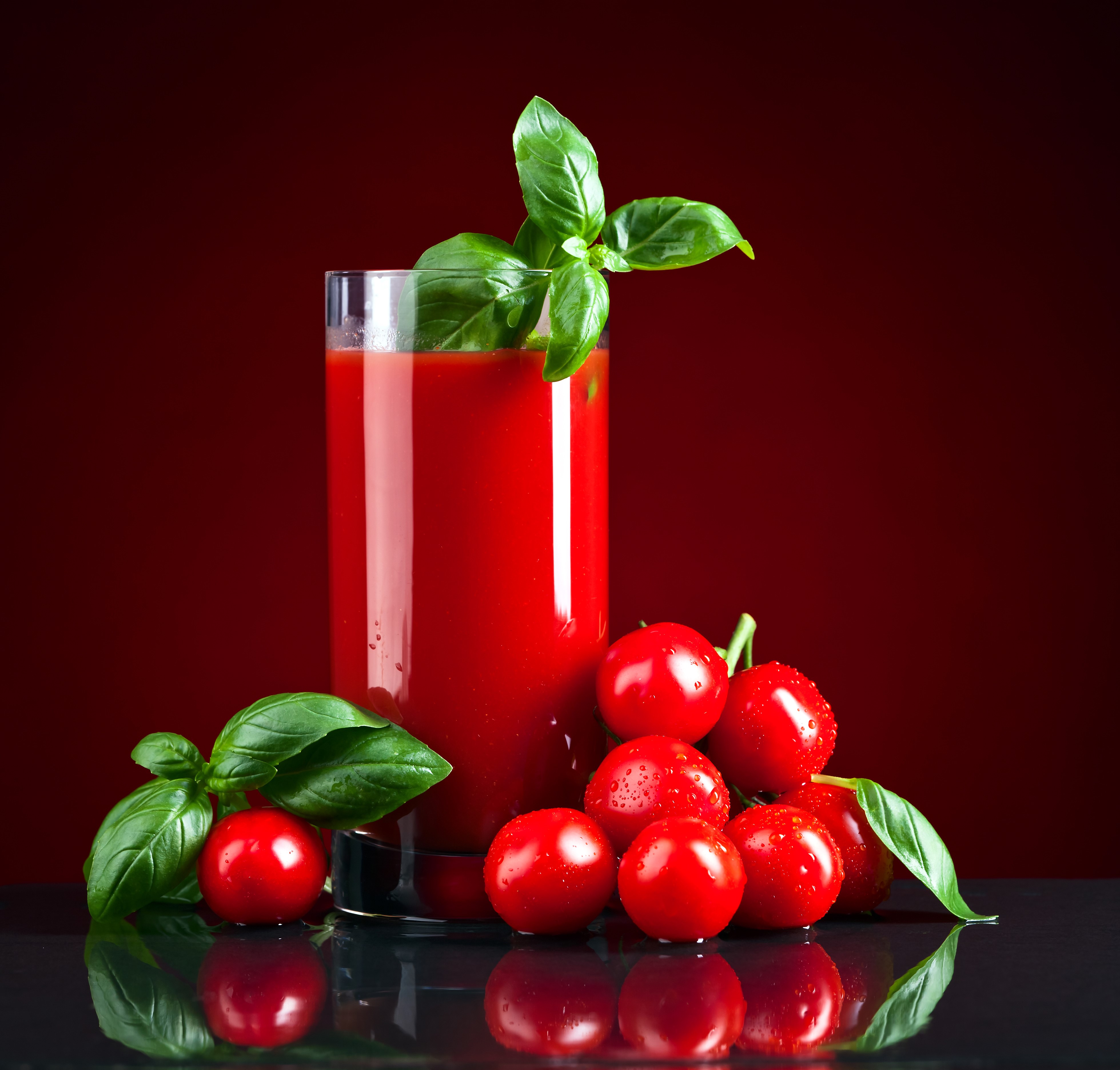 Tomato Juice with Tomatoes and Basil HD Wallpaper