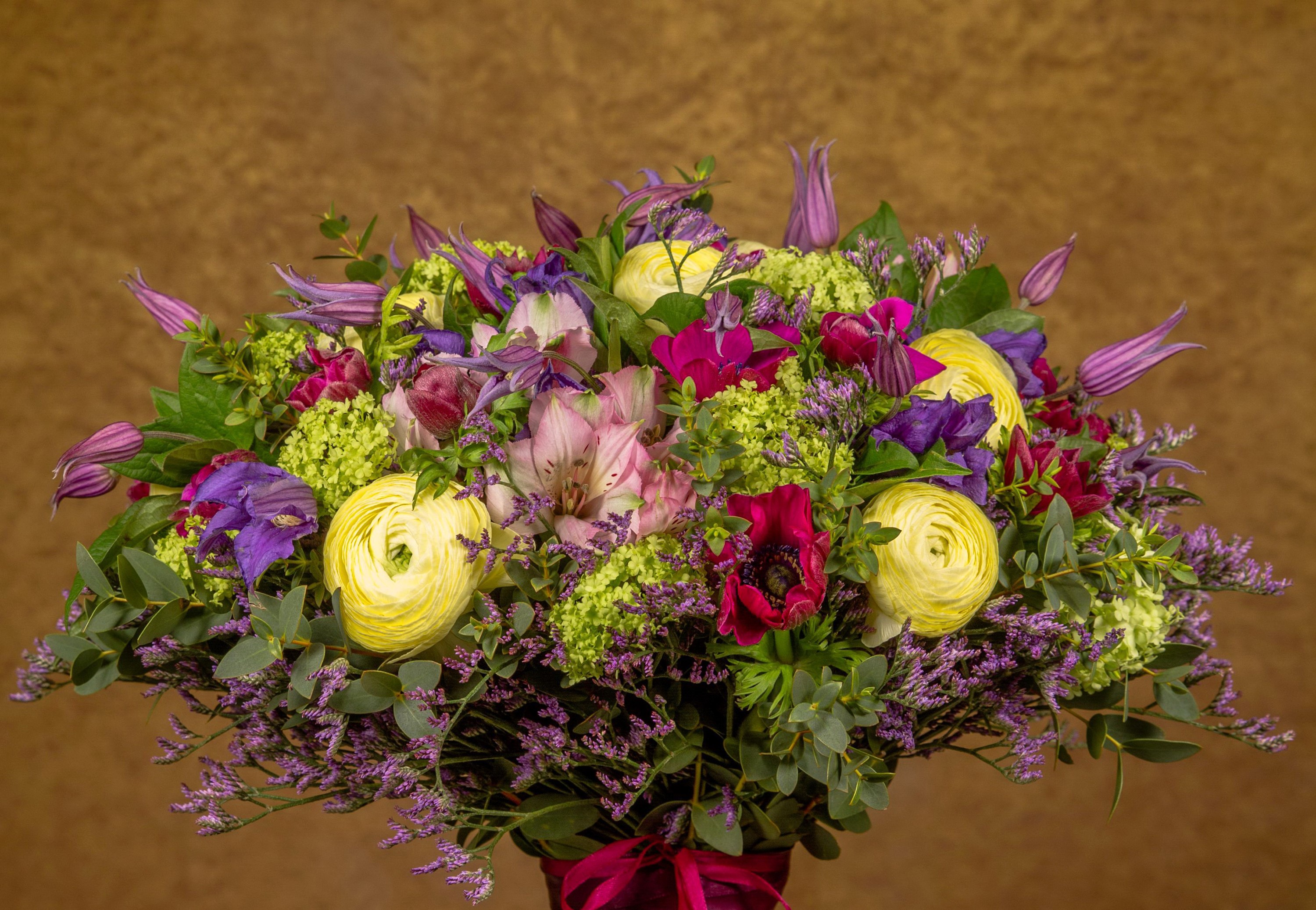 Bouquet of Ranunculus and other flowers HD Wallpaper