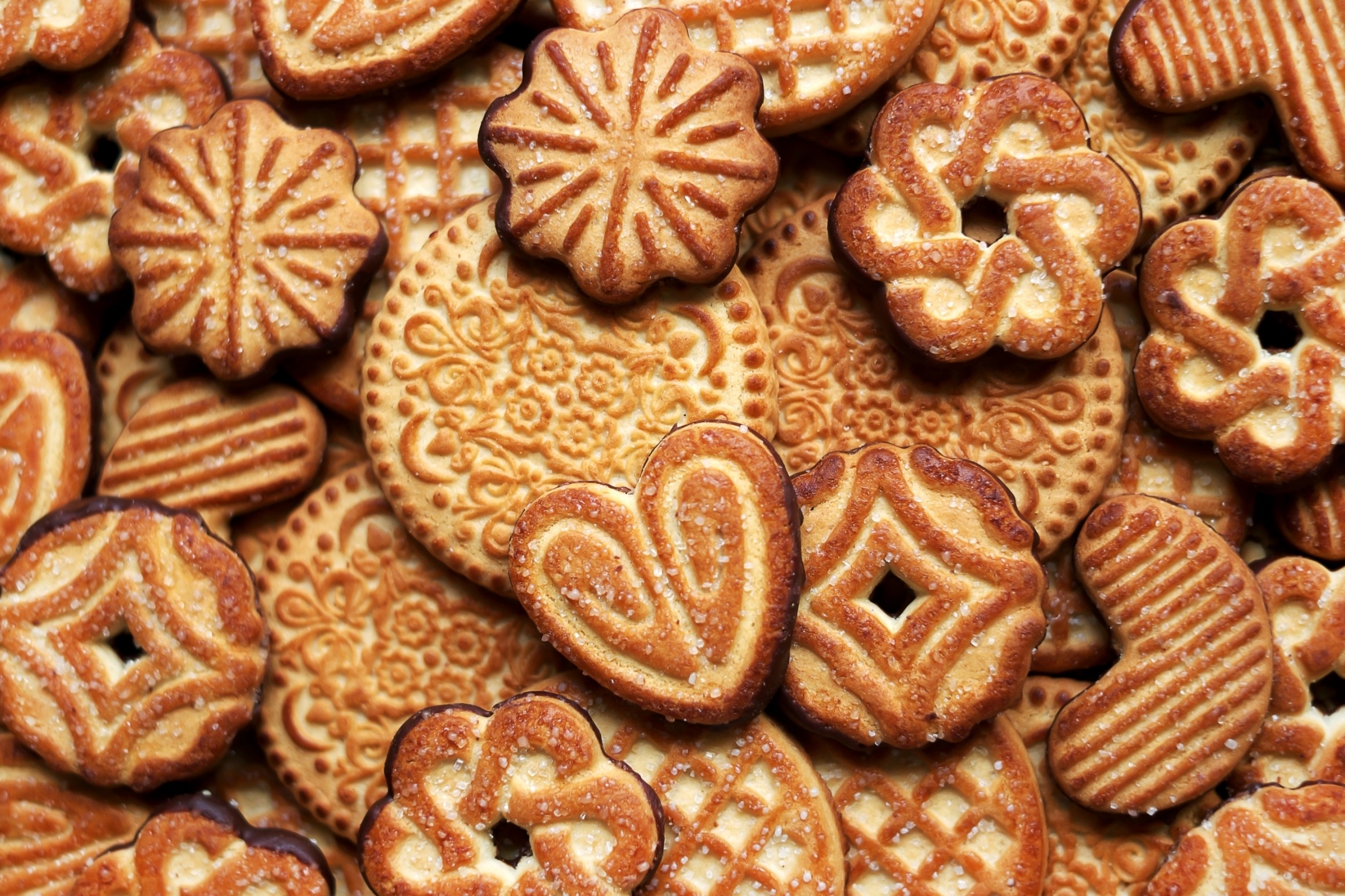 Assortment of decorative cookies with sugar crystals HD Wallpaper