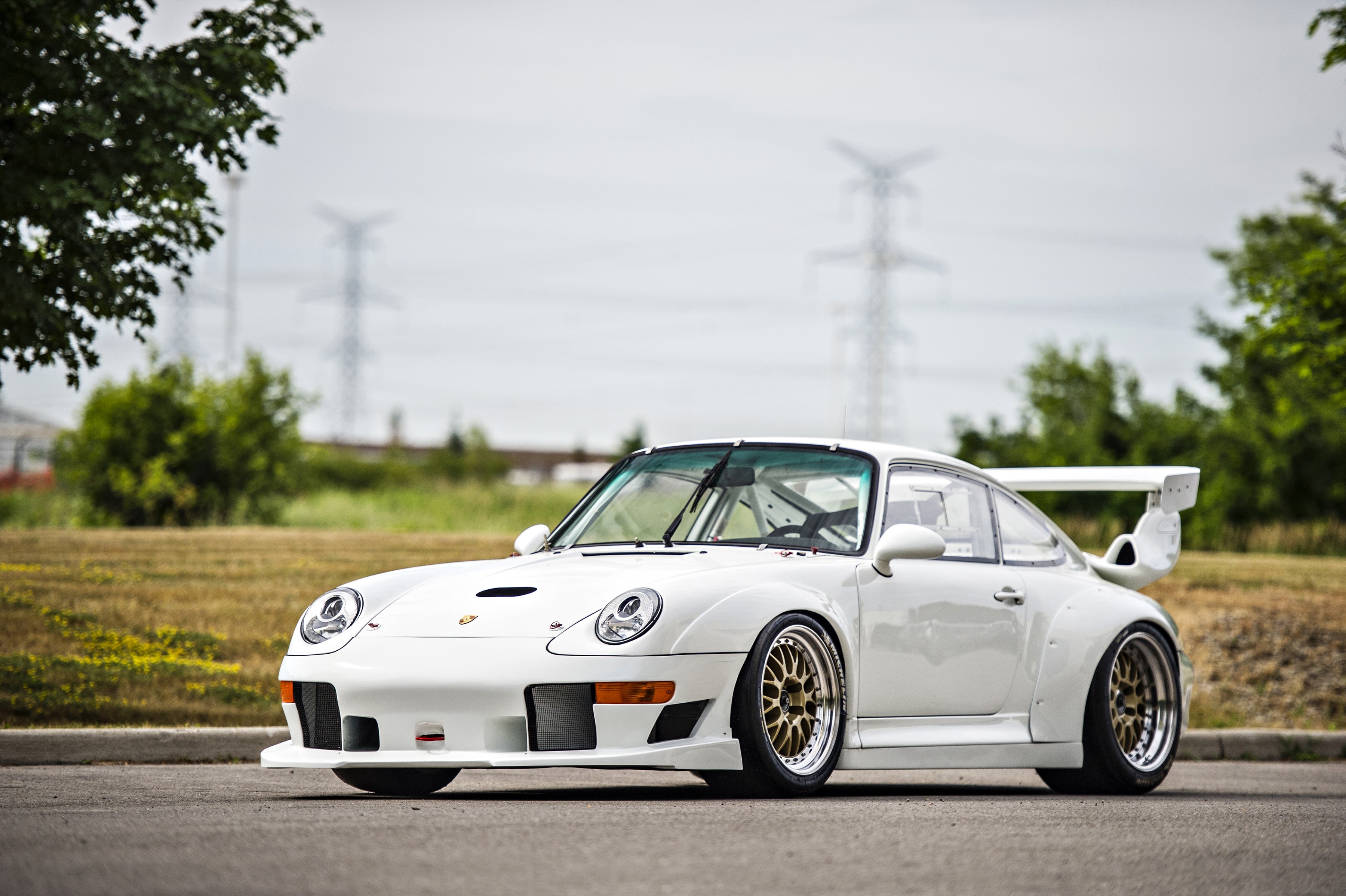 White 1996-98 Porsche 911 GT2 Evo (993) HD Wallpaper