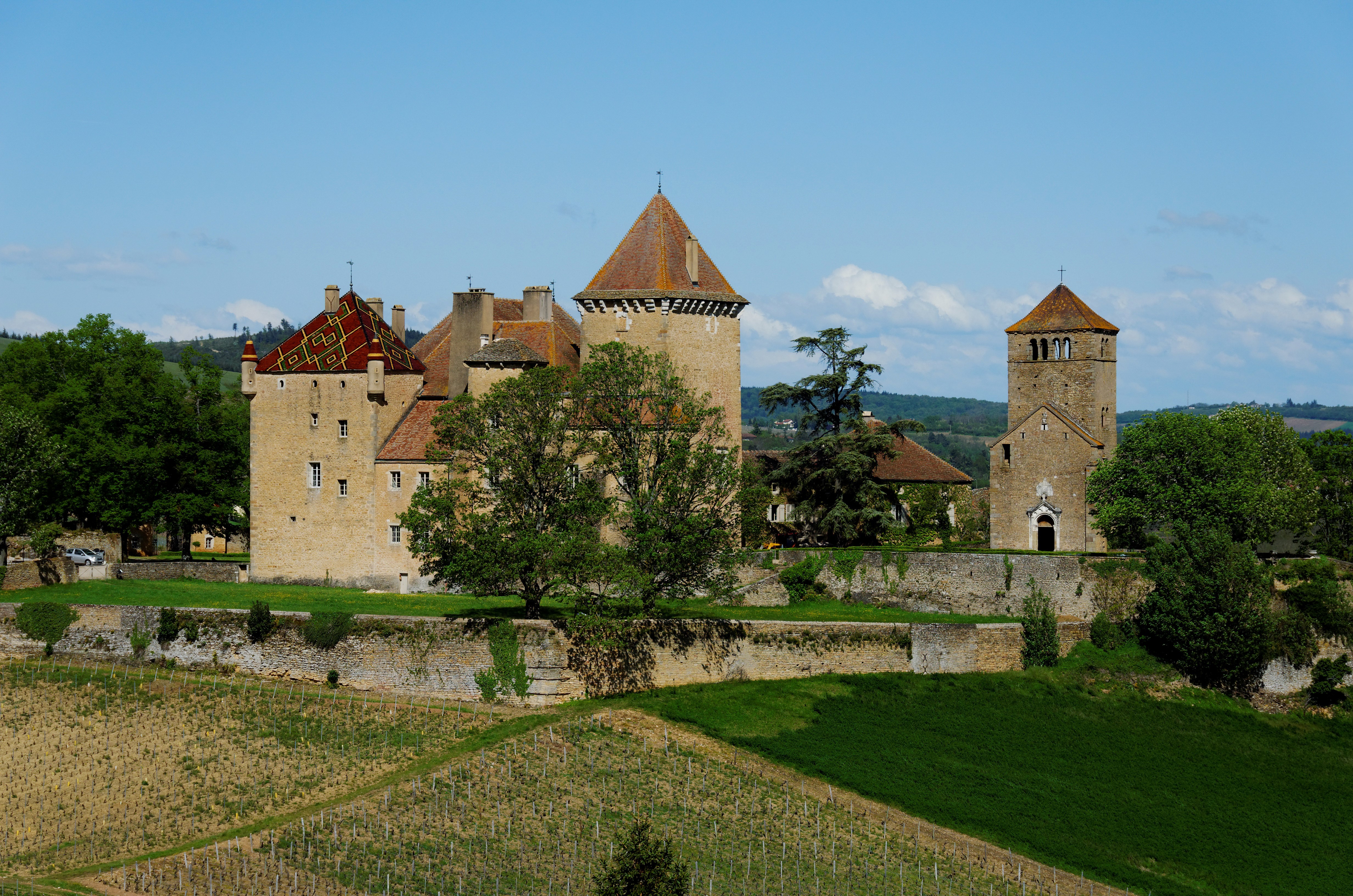 Chateau de Pierreclos and church in France HD Wallpaper