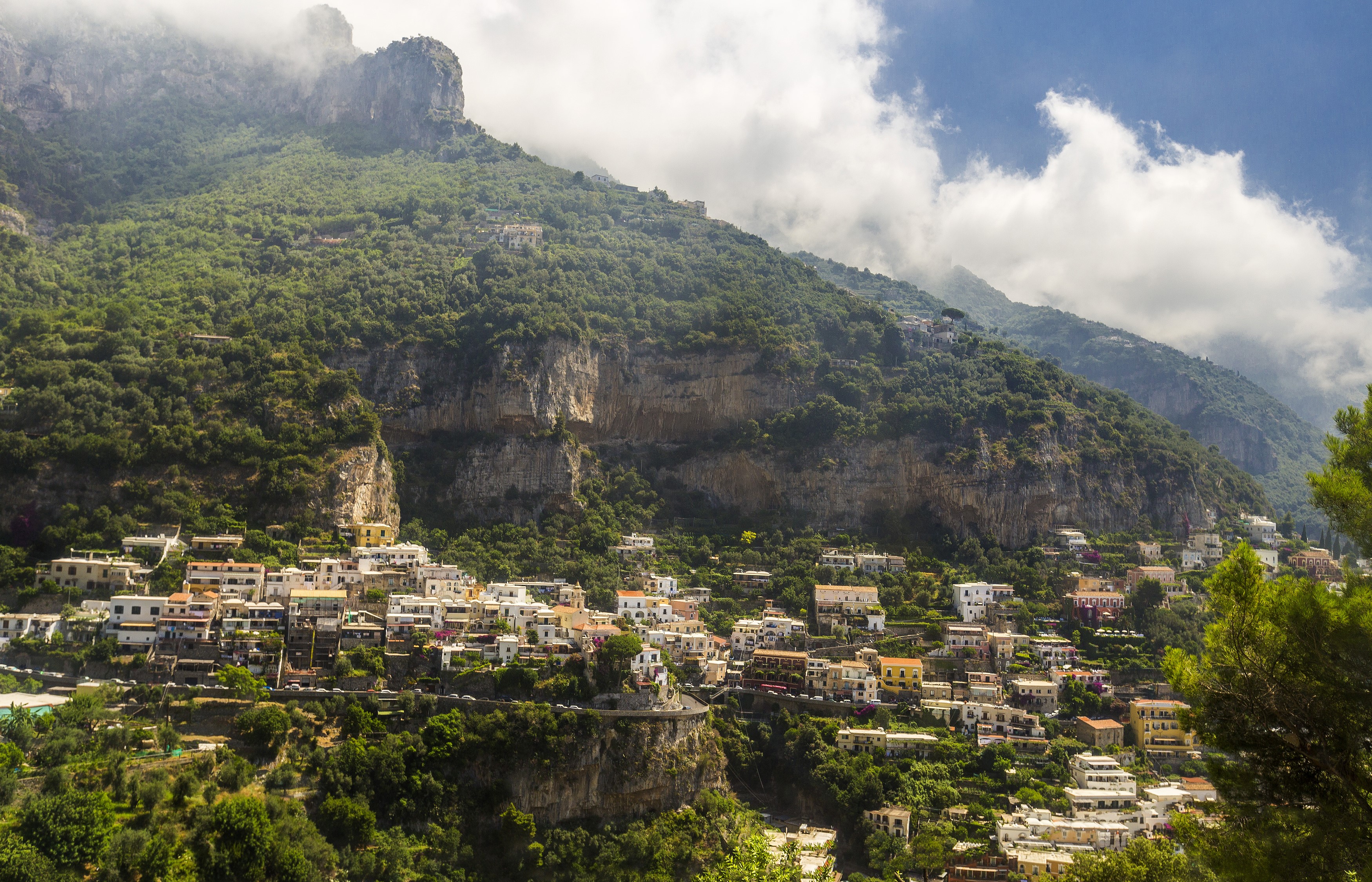 Positano village on a steep mountainside in Italy HD Wallpaper