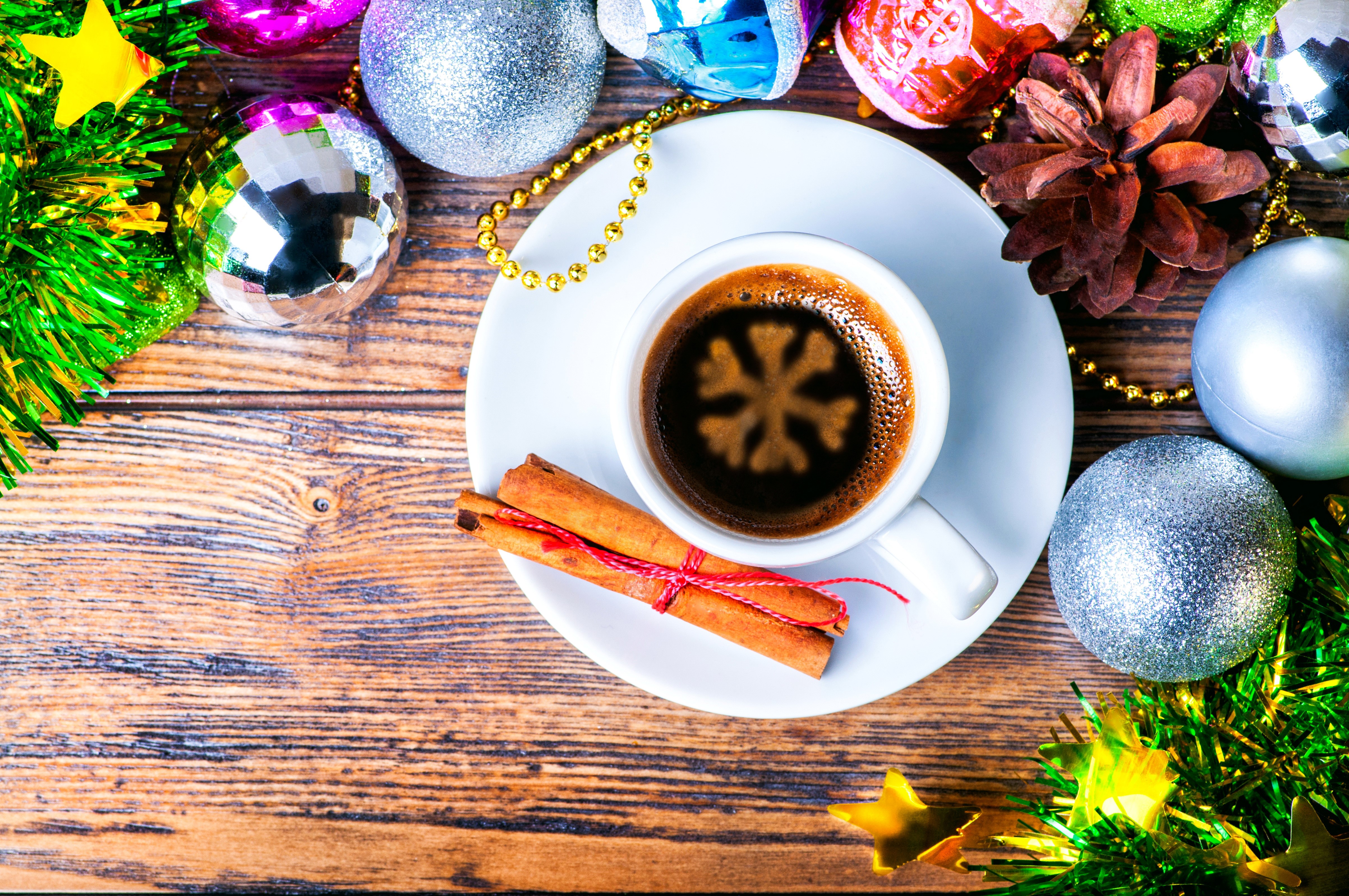 Christmas coffee with cinnamon and ornaments HD Wallpaper