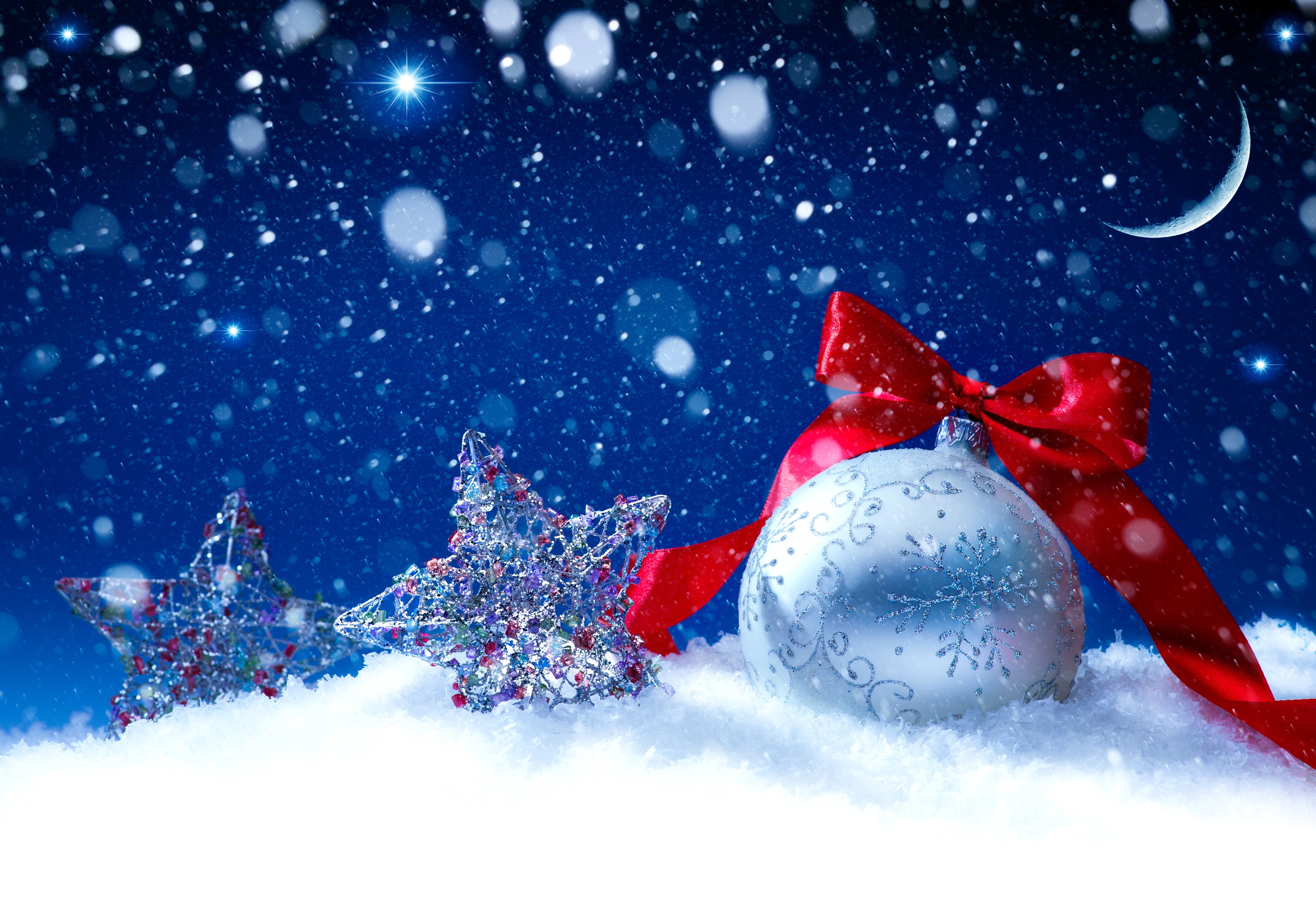Christmas ornaments with snow and crescent moon HD Wallpaper