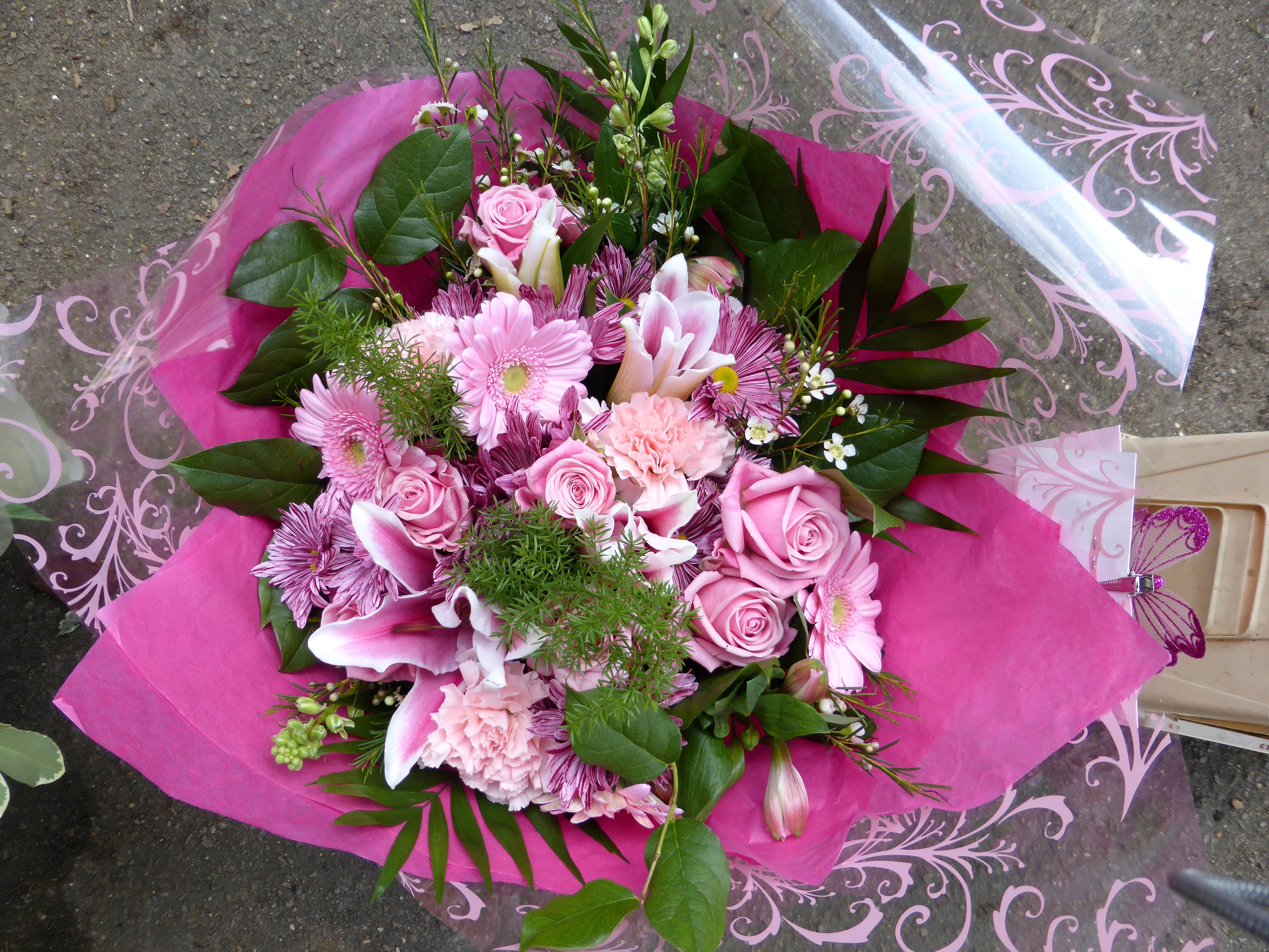 Pink Roses, Gerberas, and Lilies Bouquet HD Wallpaper