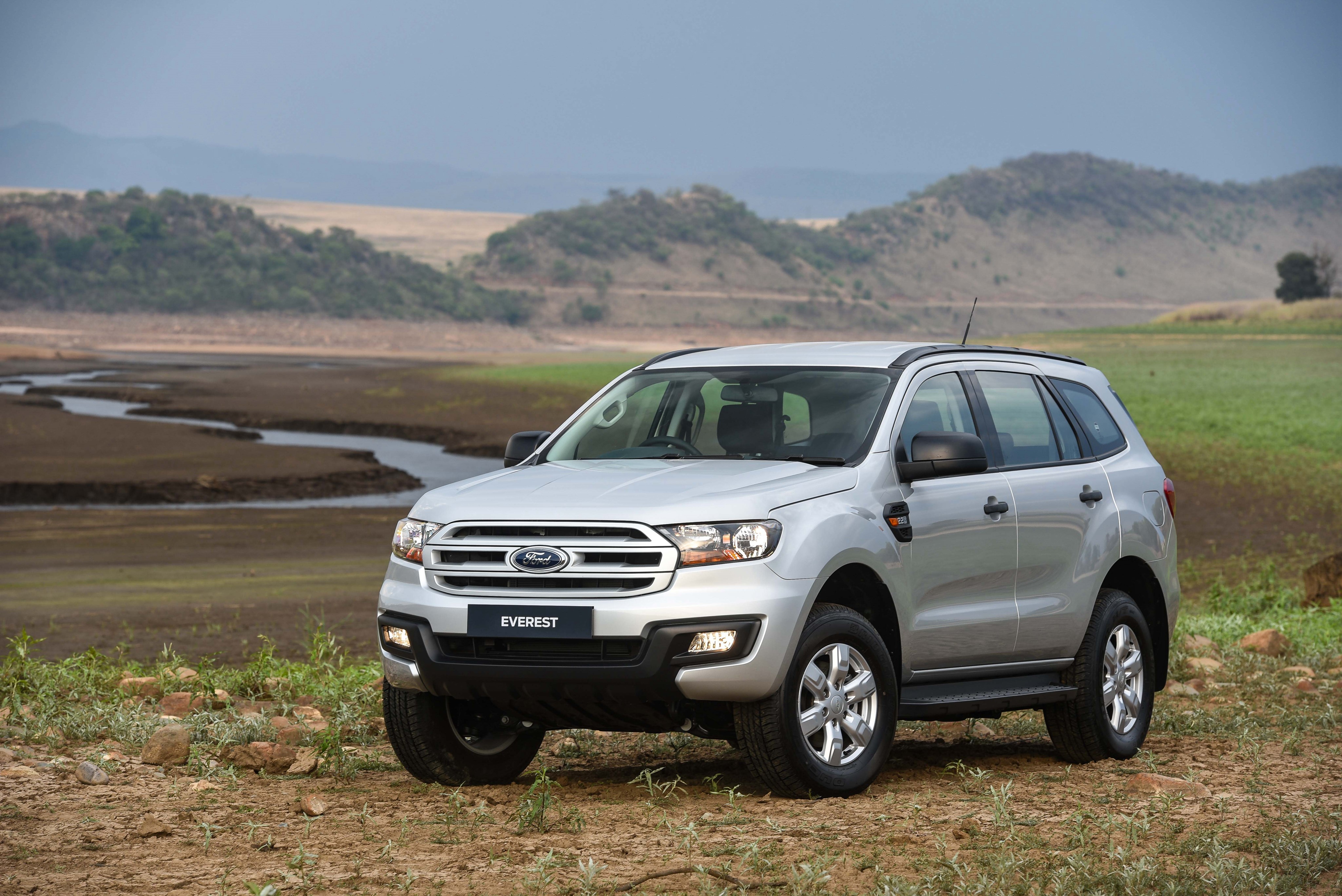 Silver Ford Everest XLS SUV HD Wallpaper