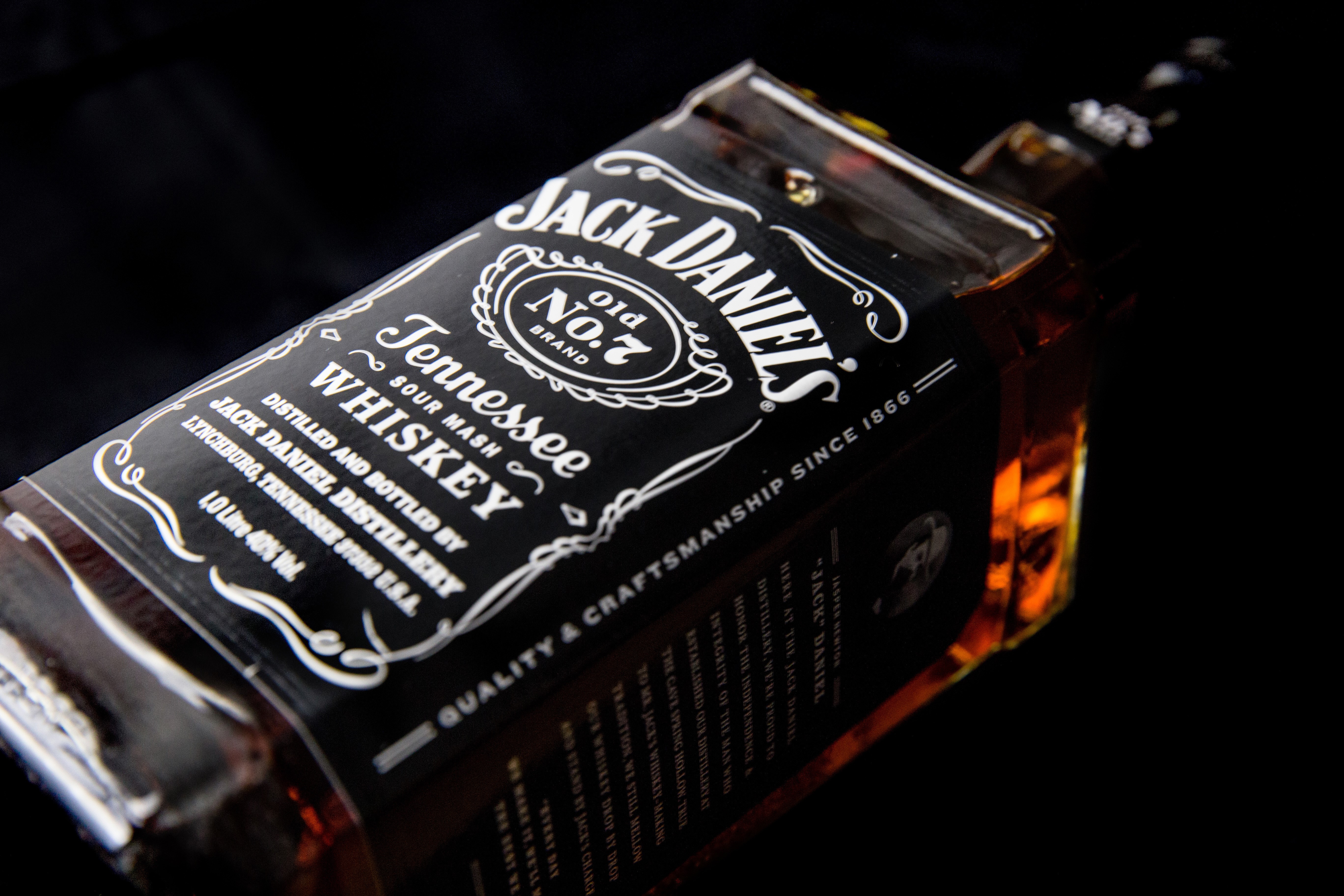 Jack Daniel's Tennessee Whiskey Bottle HD Wallpaper