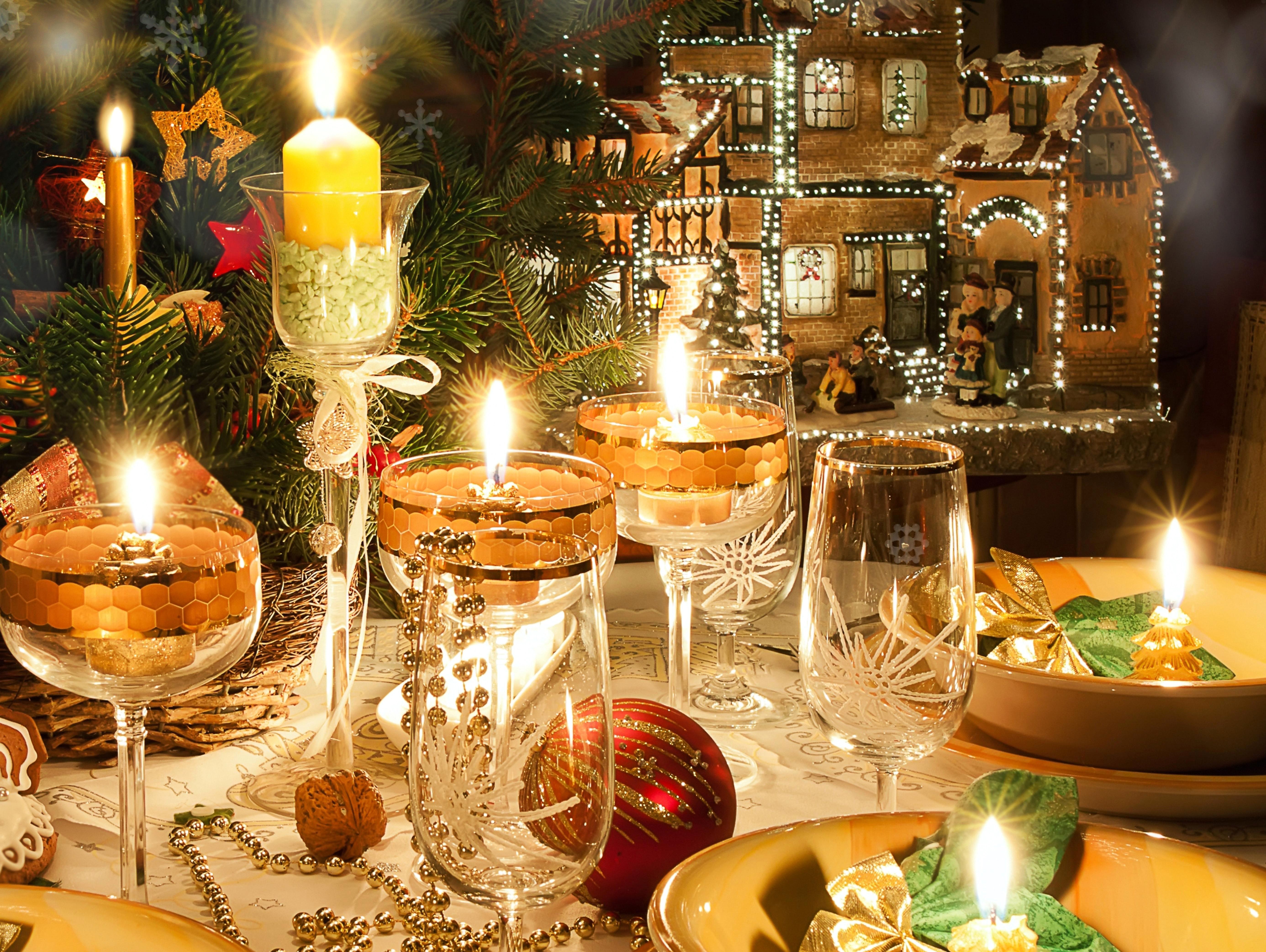 Christmas Table Setting with Candles and Decorations HD Wallpaper