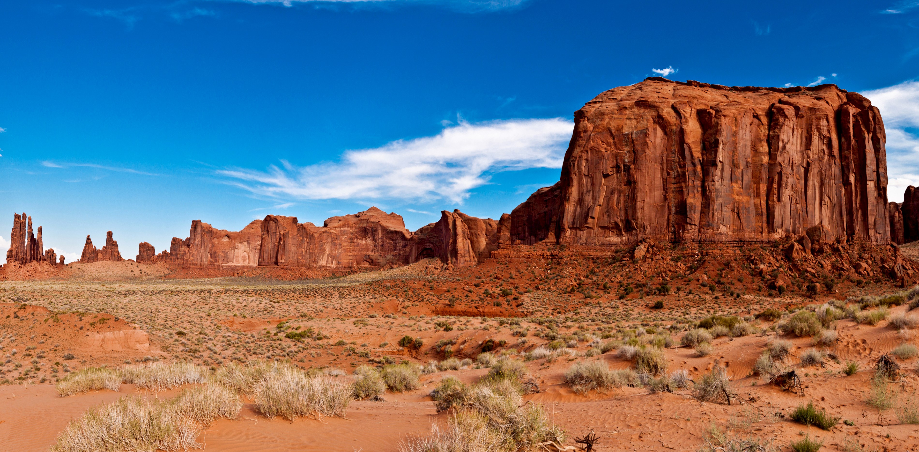 Grand Canyon Sandstone Formations Under Blue Sky HD Wallpaper