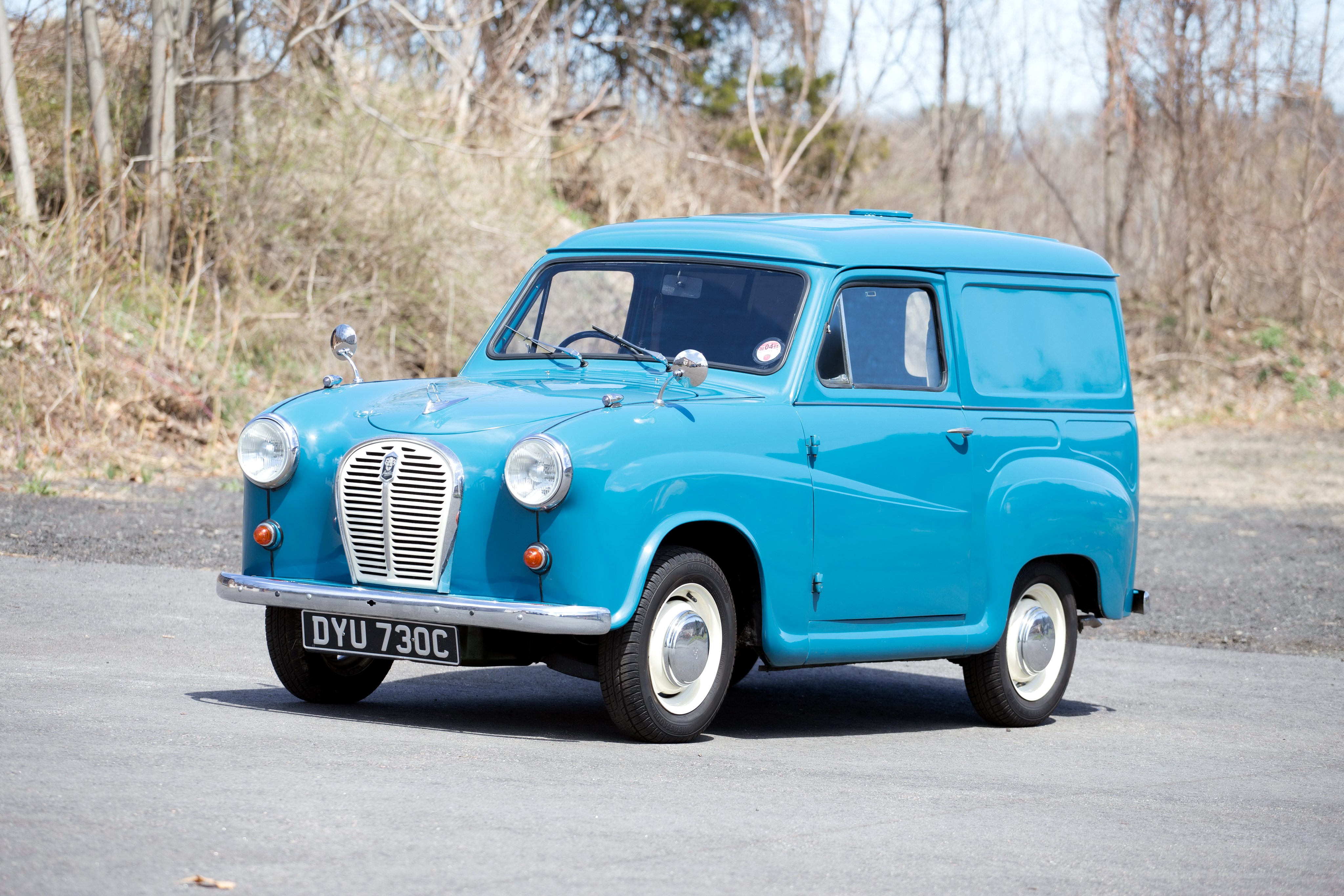1956-68 Austin A35 Van in light blue HD Wallpaper