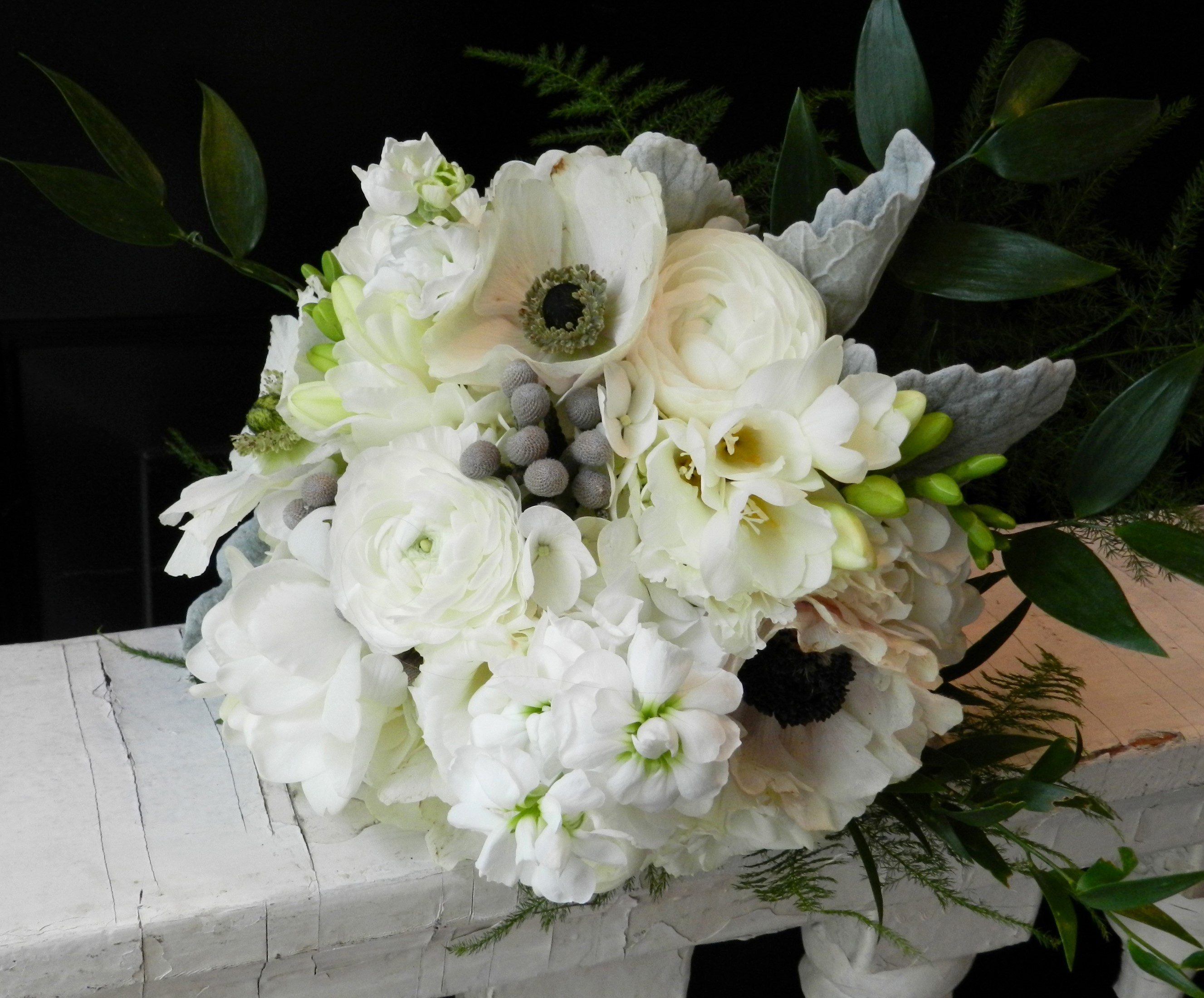White Anemone and Ranunculus Bridal Bouquet HD Wallpaper