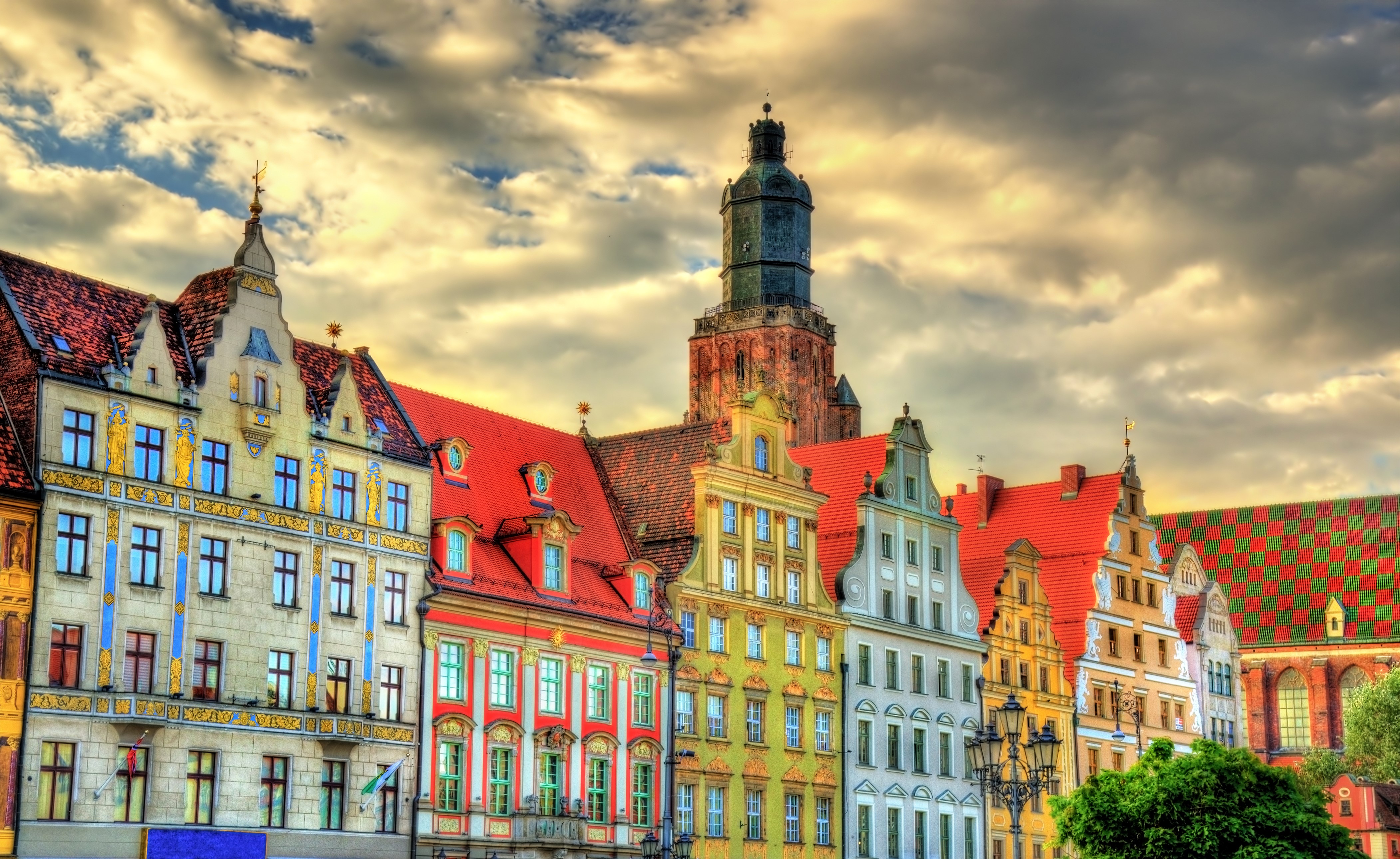 Colorful Houses and Tower in Wroclaw, Poland HD Wallpaper