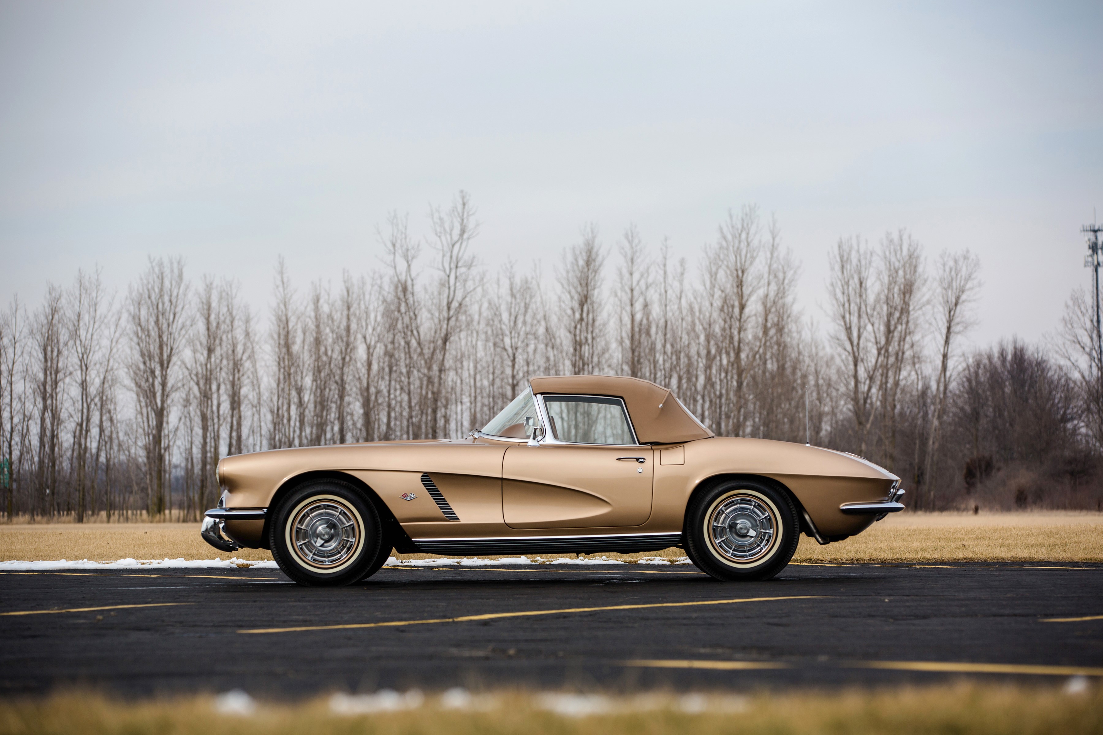 1962 Chevrolet Corvette Convertible HD Wallpaper