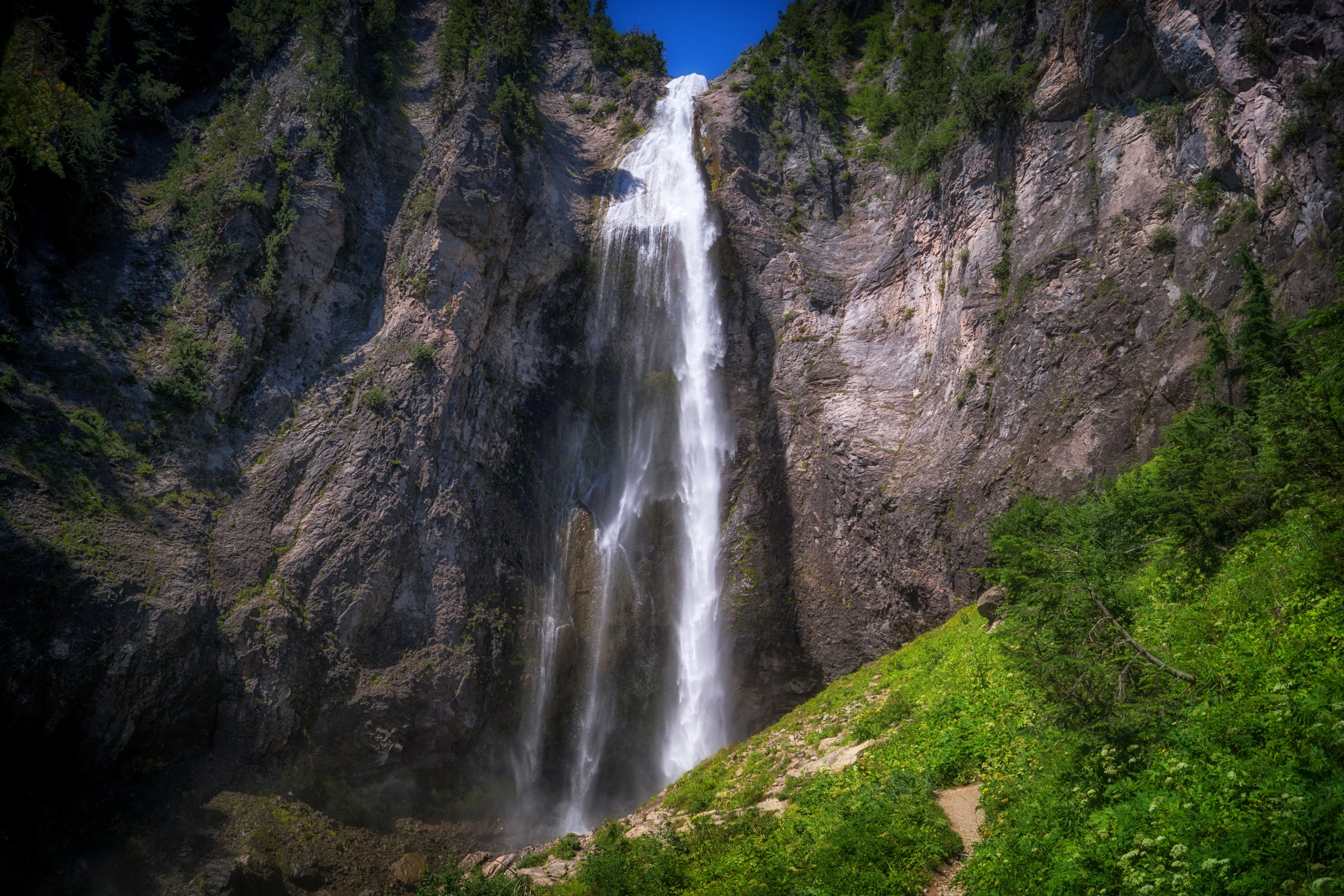 Waterfall in Van Trump Park, USA HD Wallpaper
