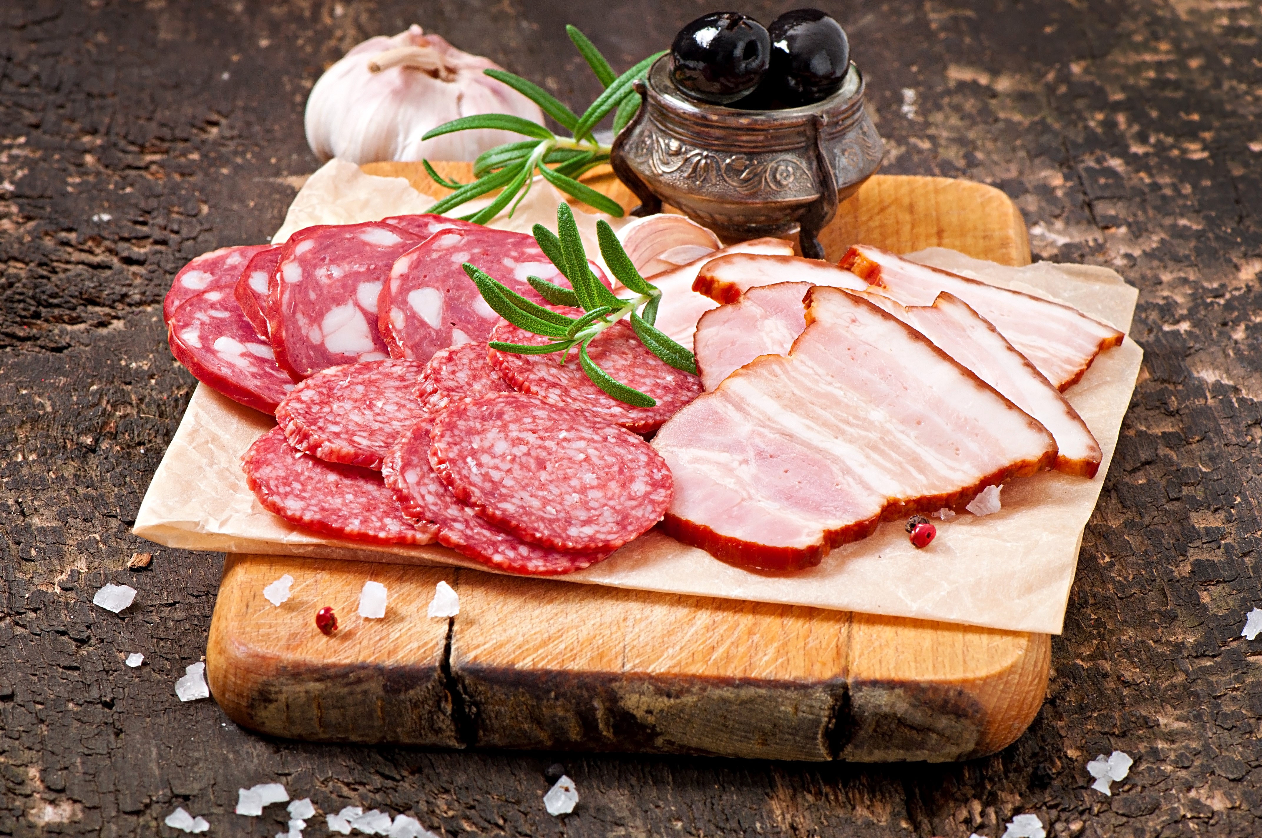 Meat products: ham, sausage, olives, garlic, rosemary HD Wallpaper