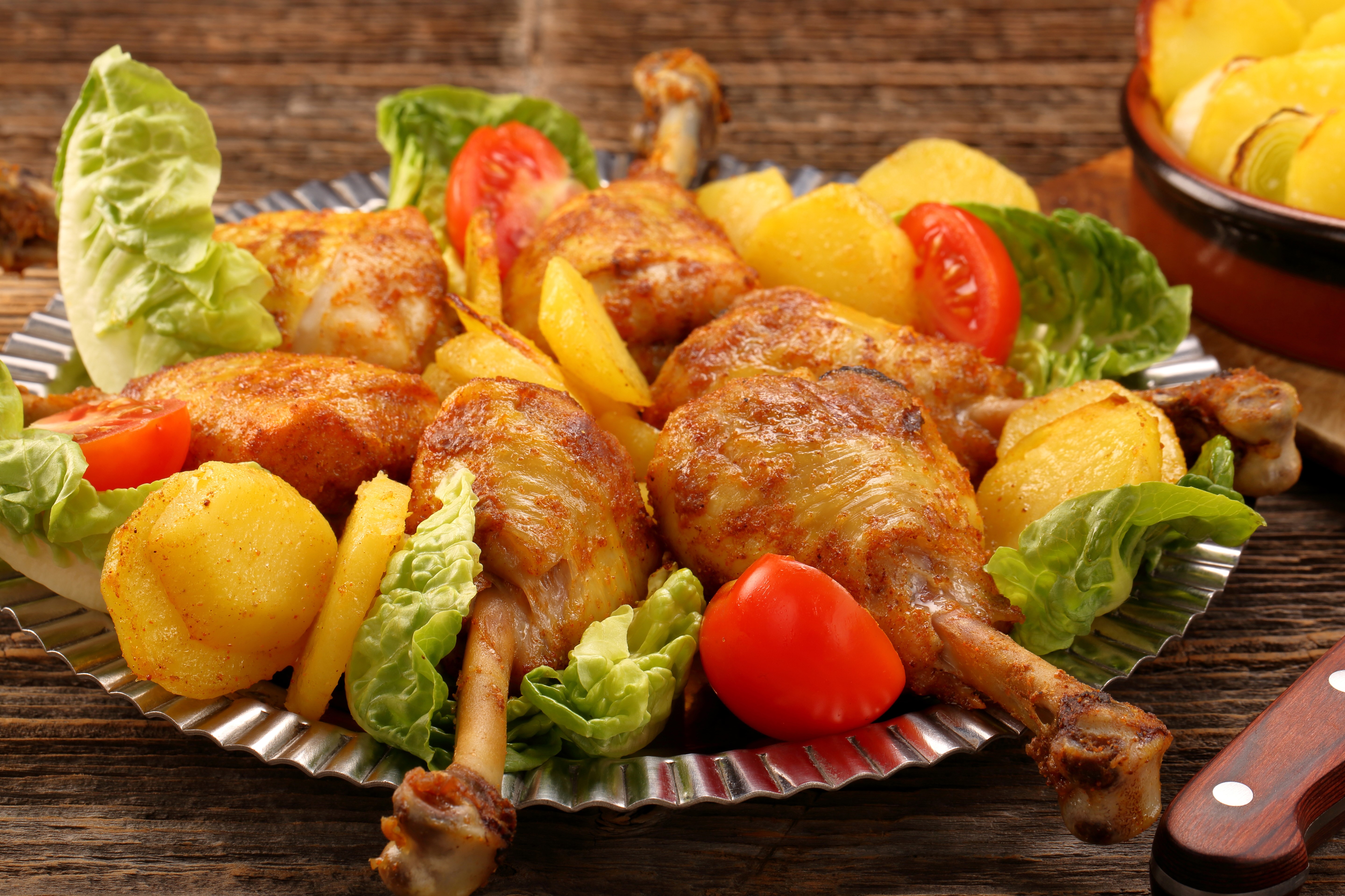 Roast Chicken with Potatoes and Vegetables HD Wallpaper