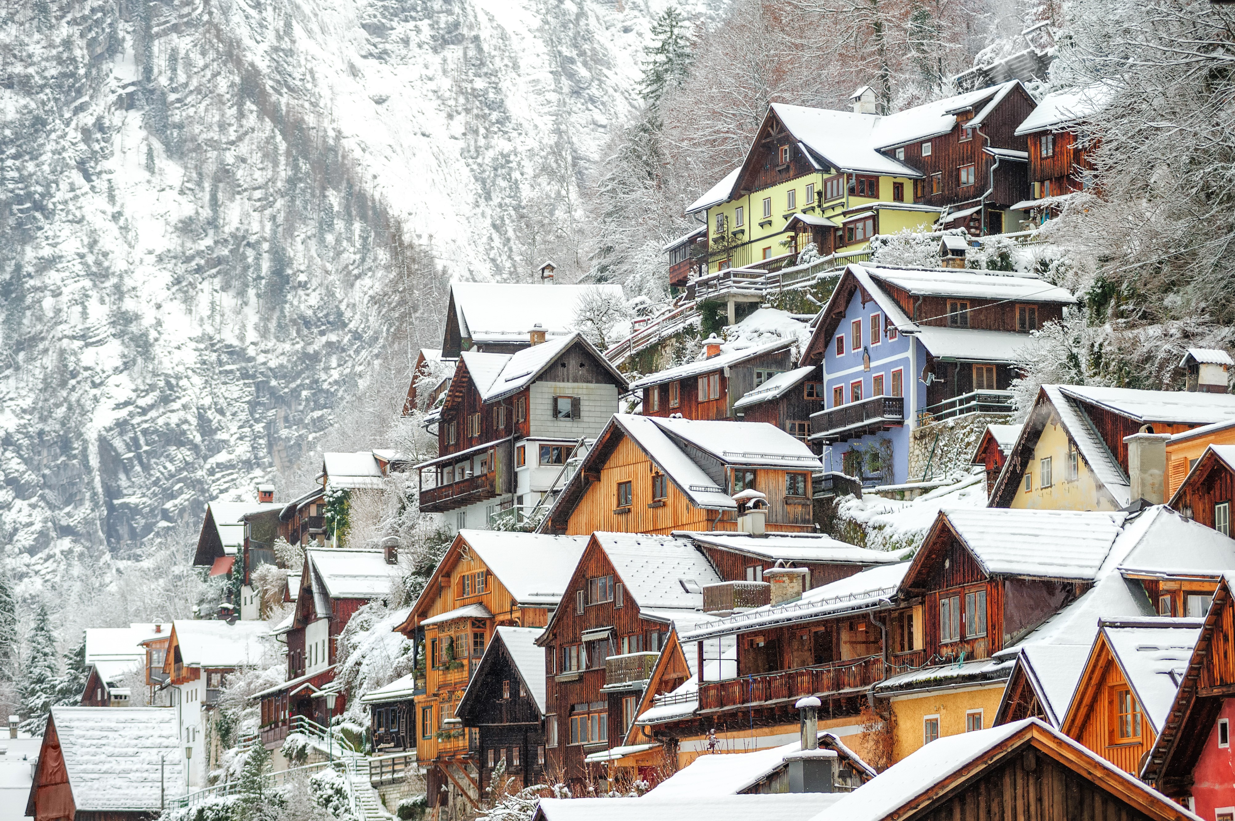 4K Hallstatt Austria Houses in Winter Snow HD Wallpaper
