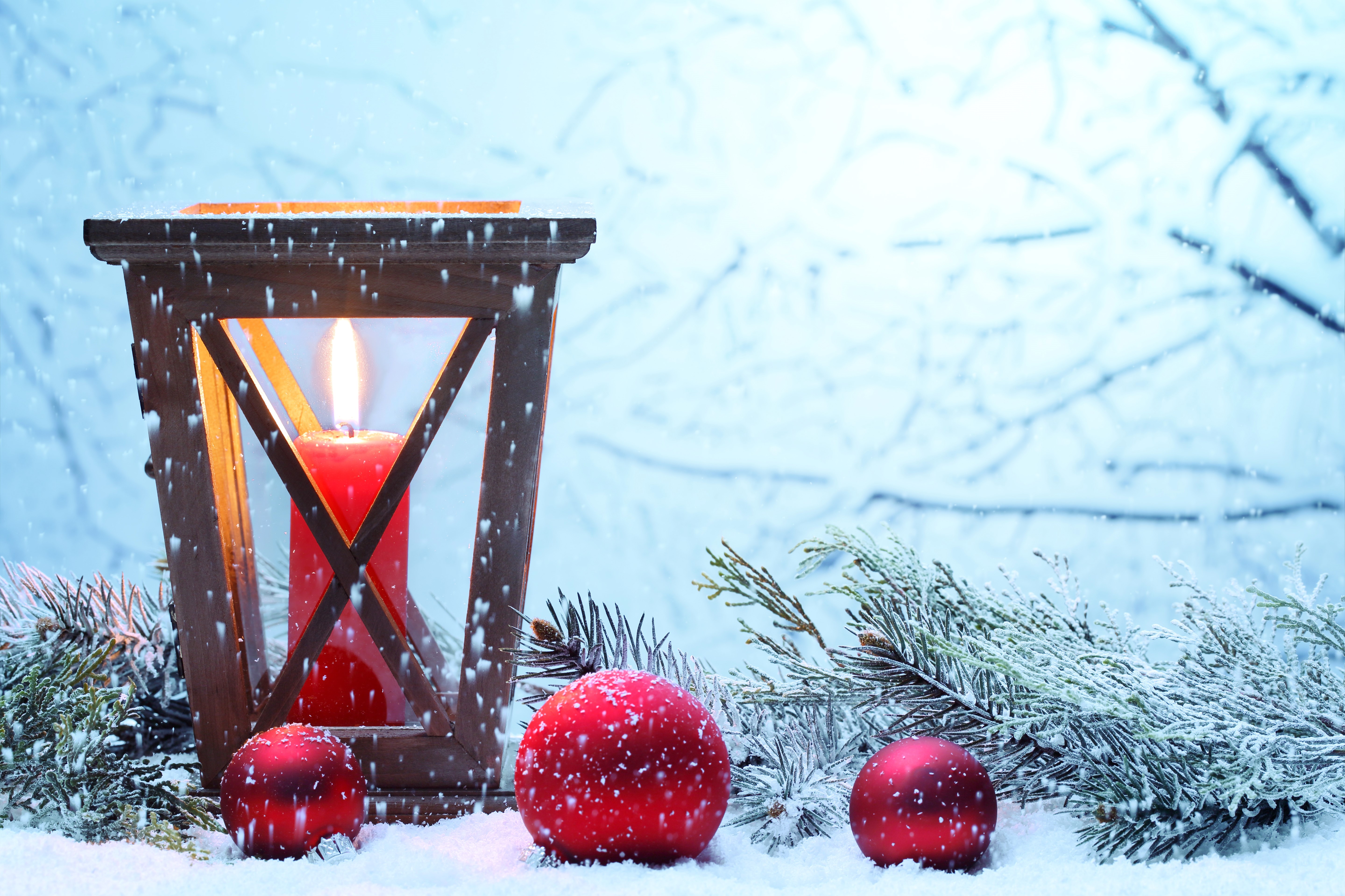 Christmas lantern with candle and ornaments in snow HD Wallpaper