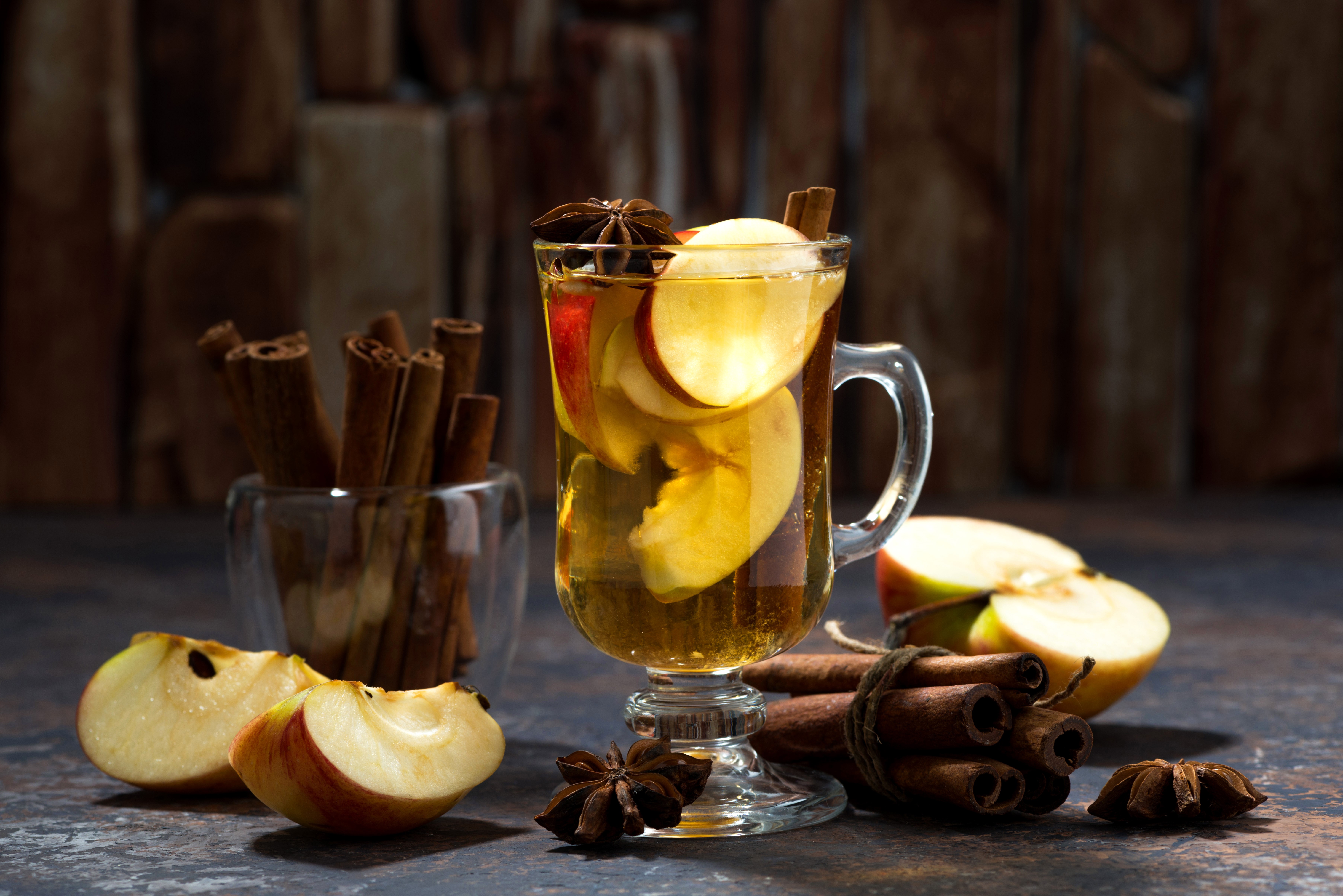 Apple Cinnamon Drink with Star Anise HD Wallpaper