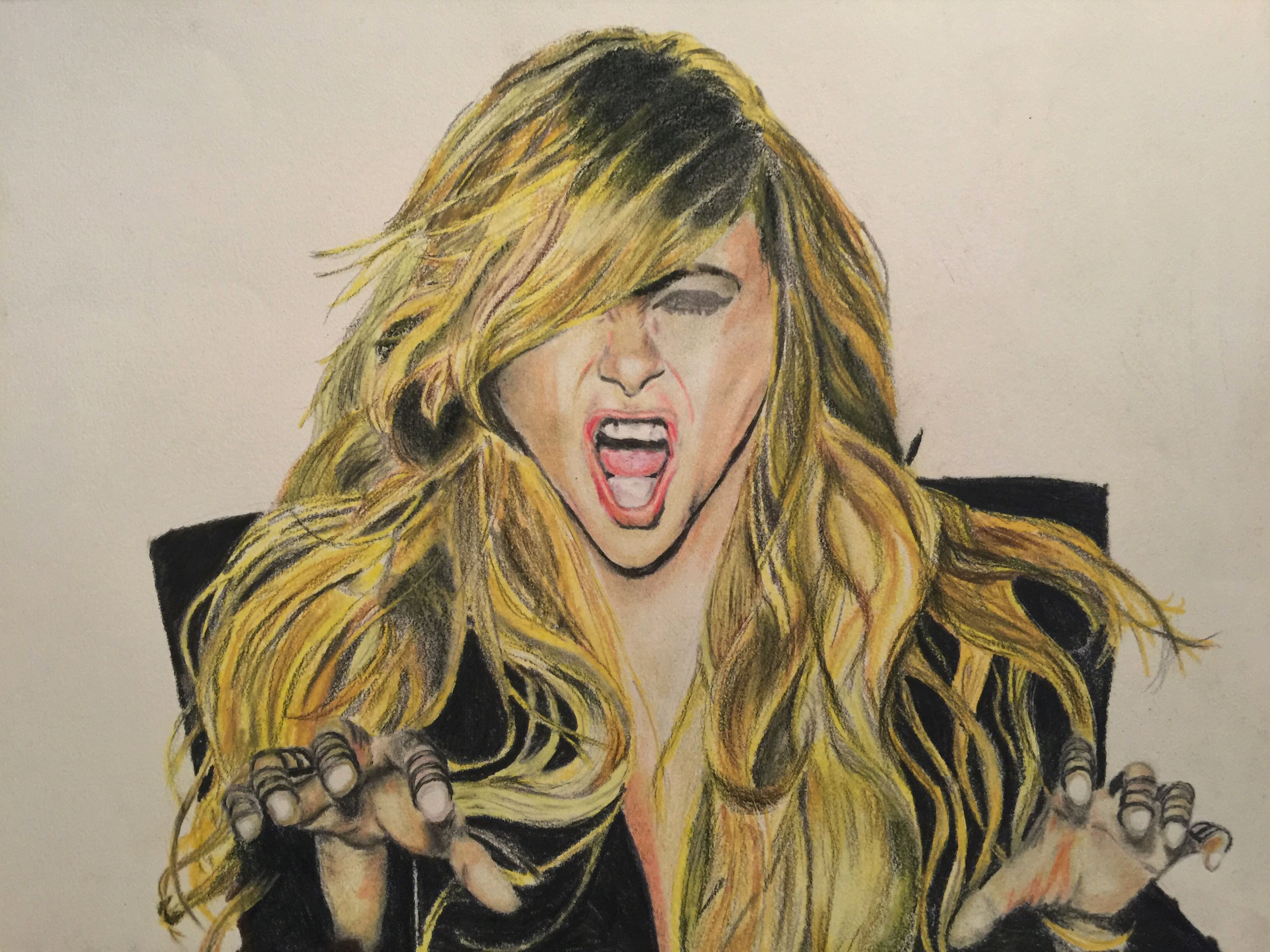 Paulina Rubio screaming with blonde hair HD Wallpaper