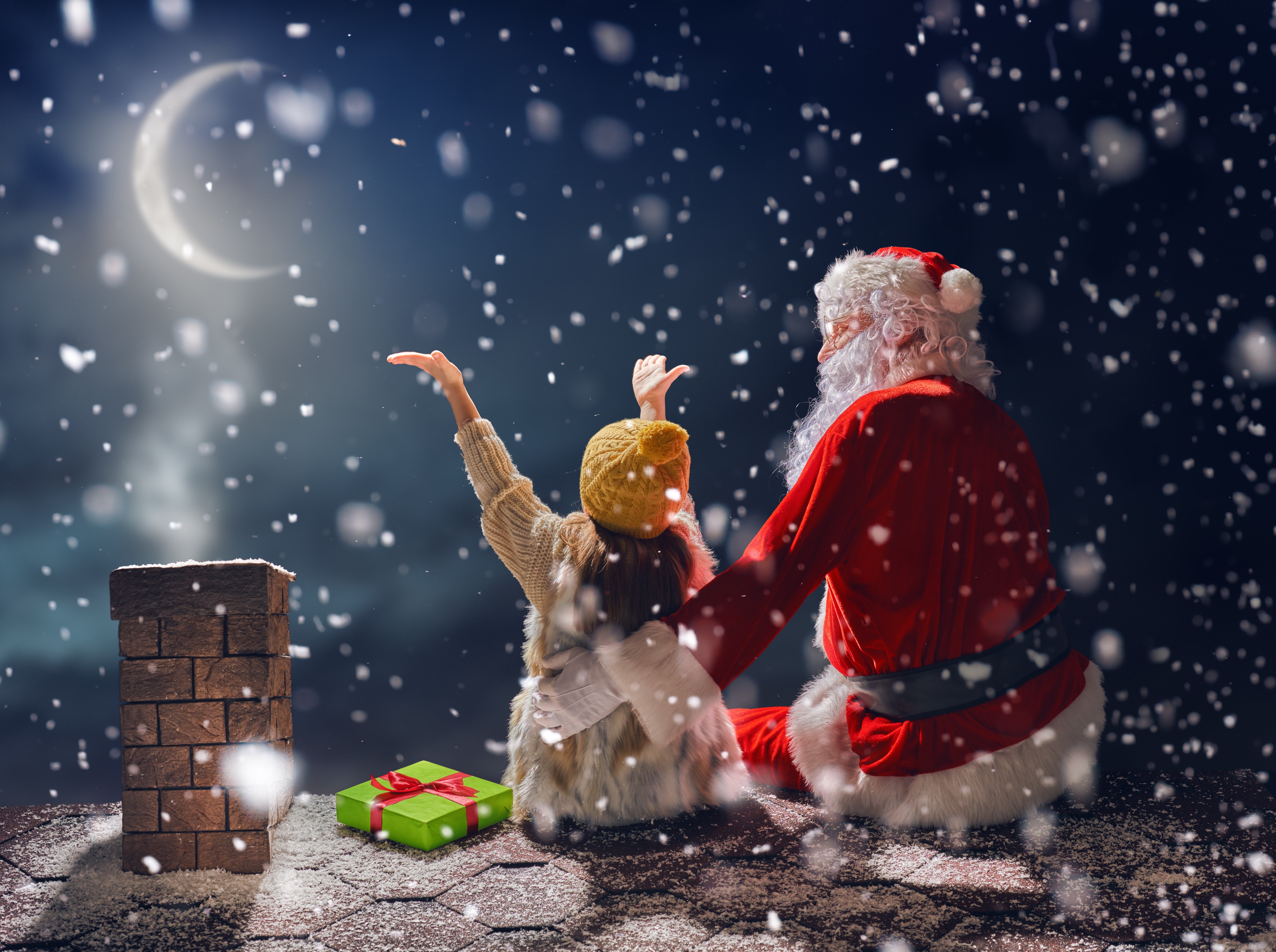 Santa Claus and girl on roof at night HD Wallpaper
