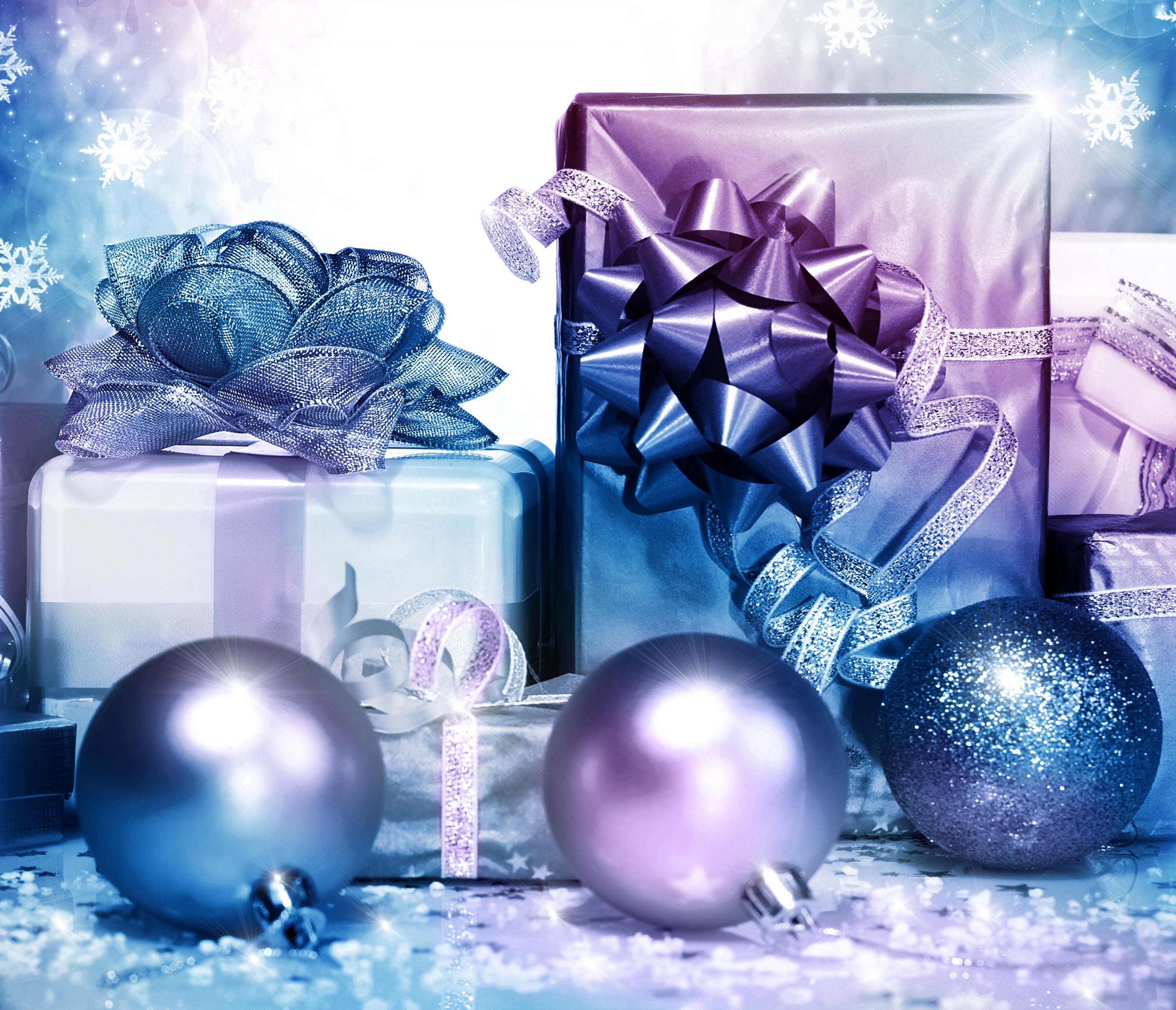 Christmas Gifts and Ornaments with Snowflakes HD Wallpaper