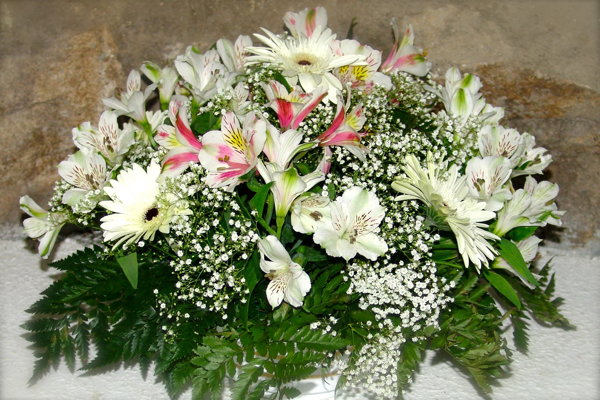 Bouquet of Gerberas and Alstroemeria flowers HD Wallpaper