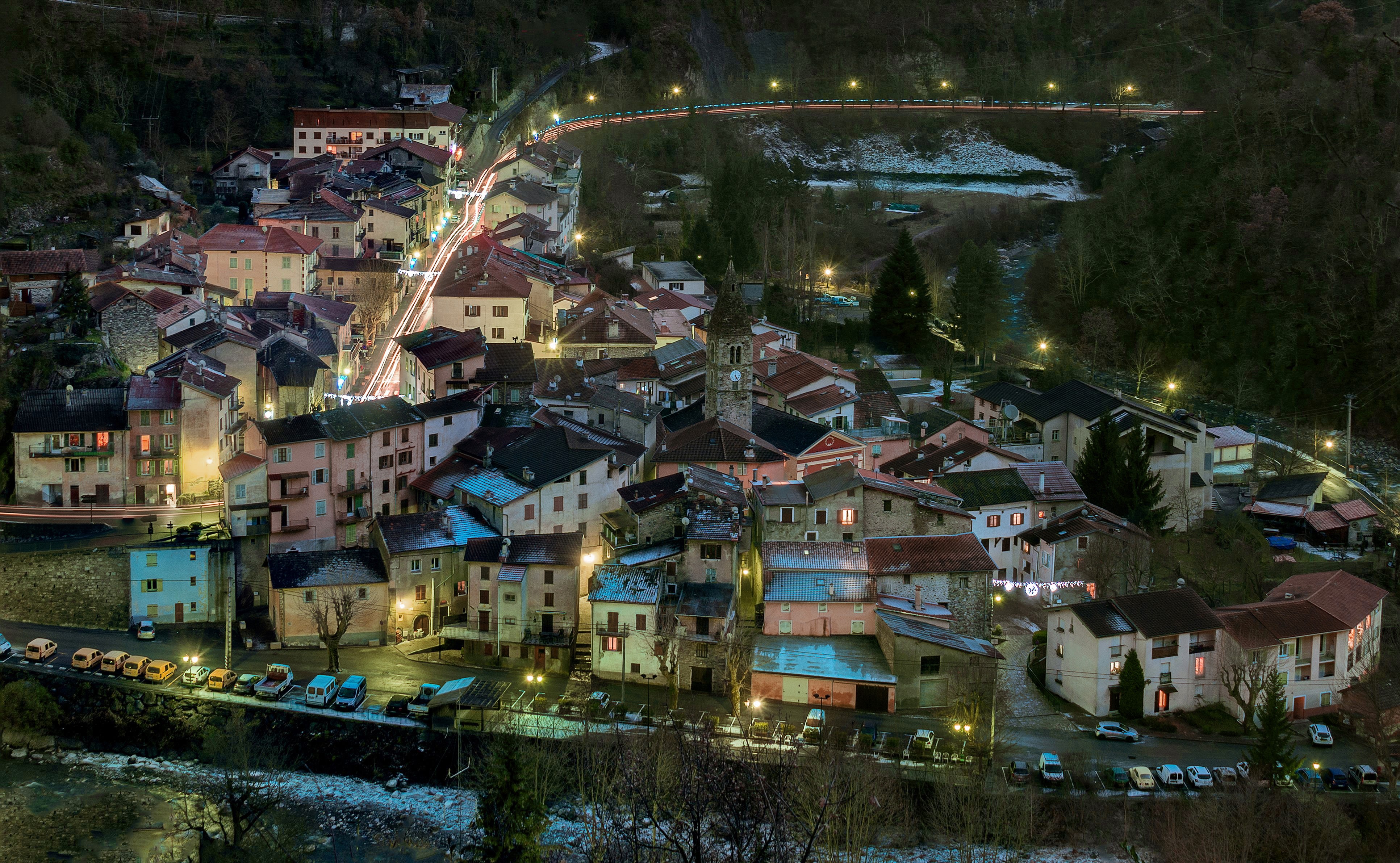 Saint Sauveur sur Tinee, France at Night HD Wallpaper