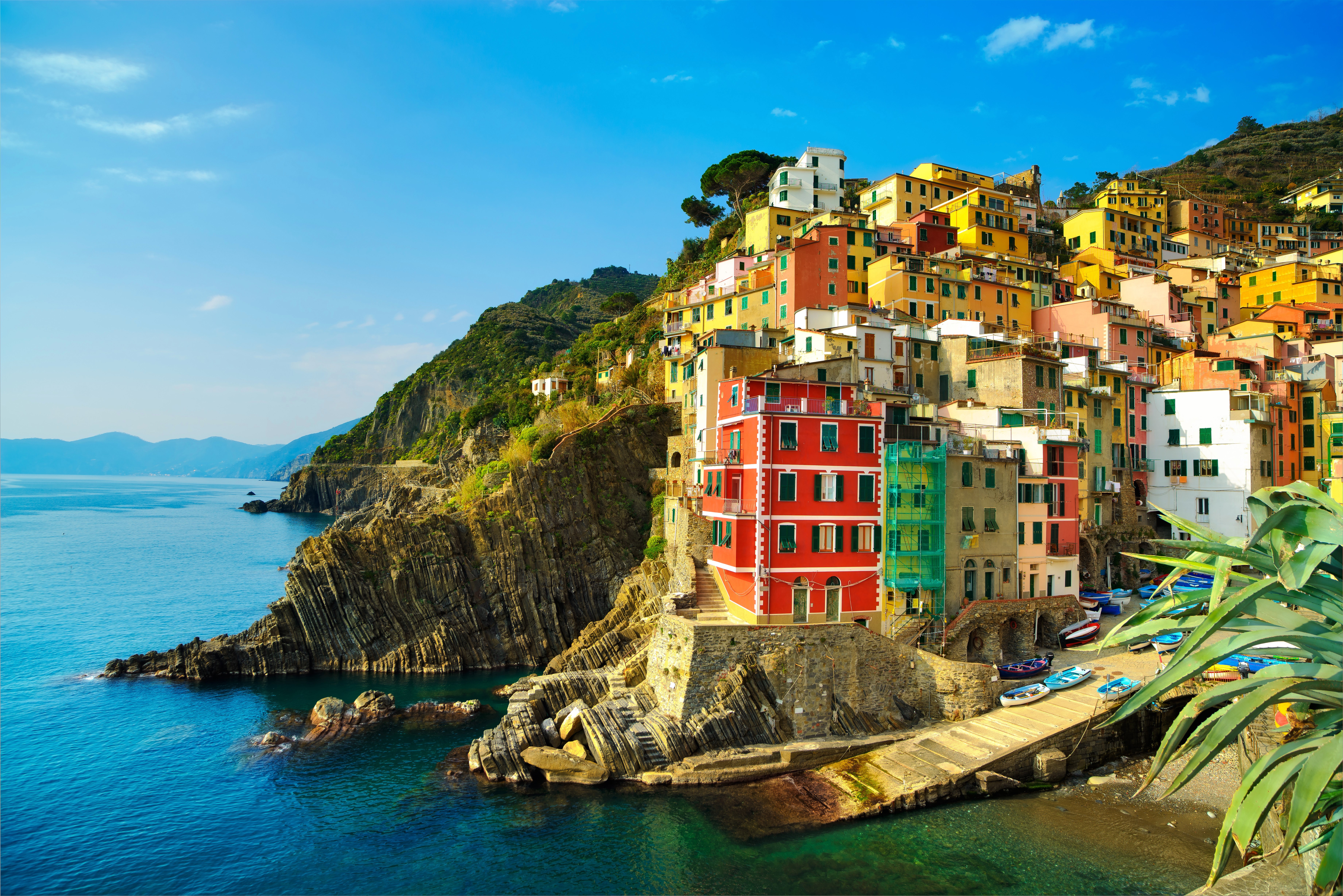 Riomaggiore, Liguria, Italy Coastline with Colorful Houses HD Wallpaper