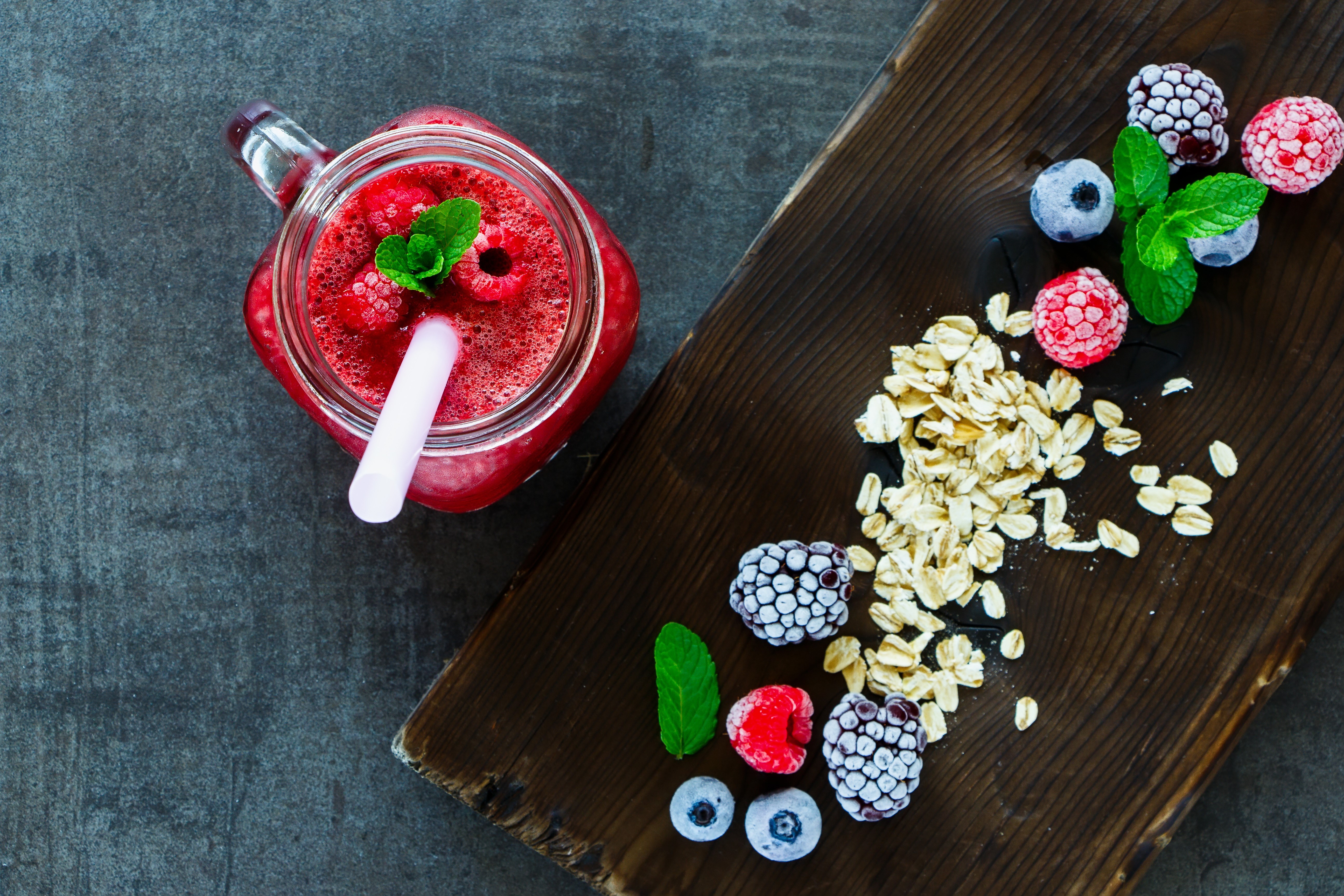 Berry Smoothie with Oats and Mint on Cutting Board HD Wallpaper