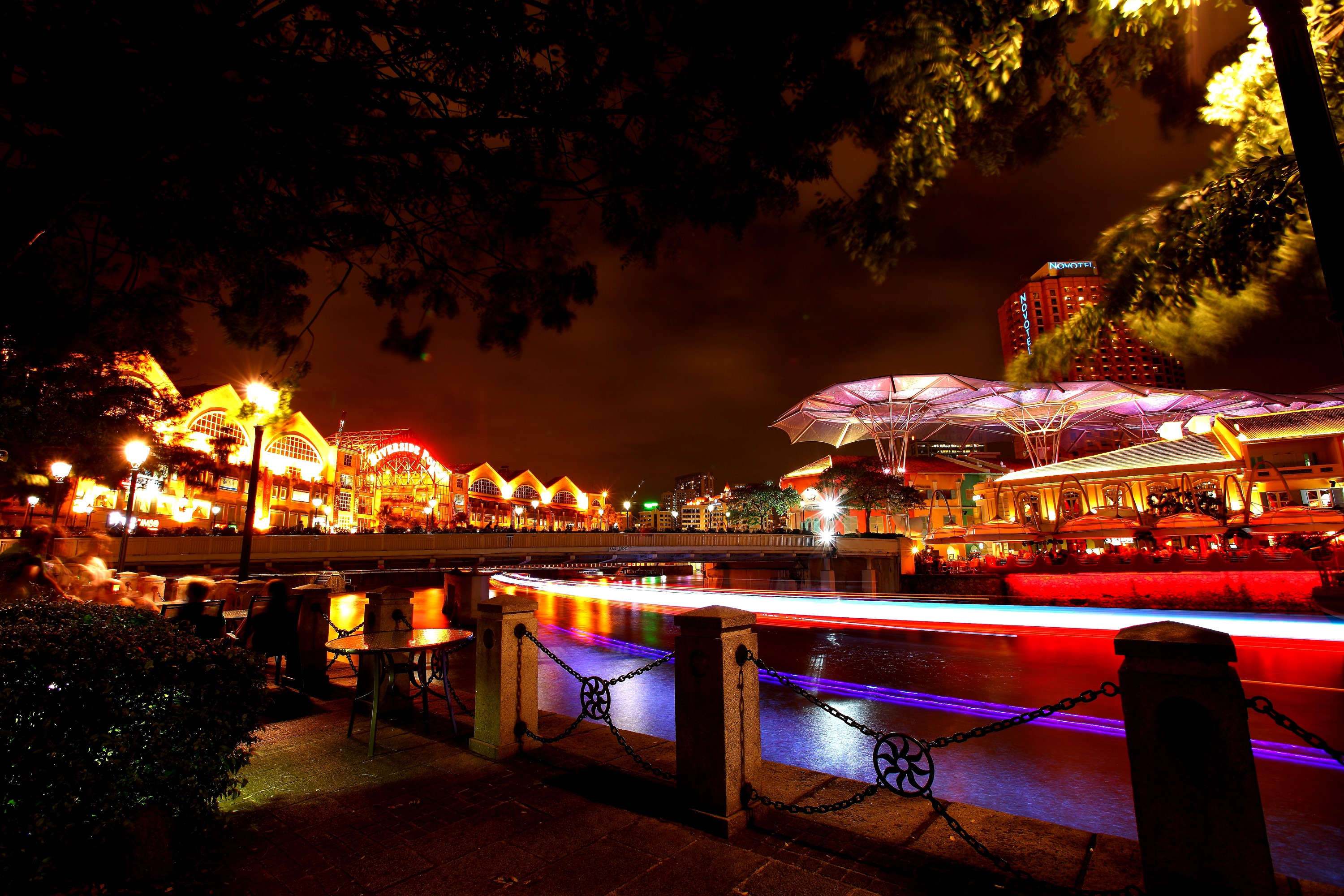 Singapore river at night with light trails HD Wallpaper