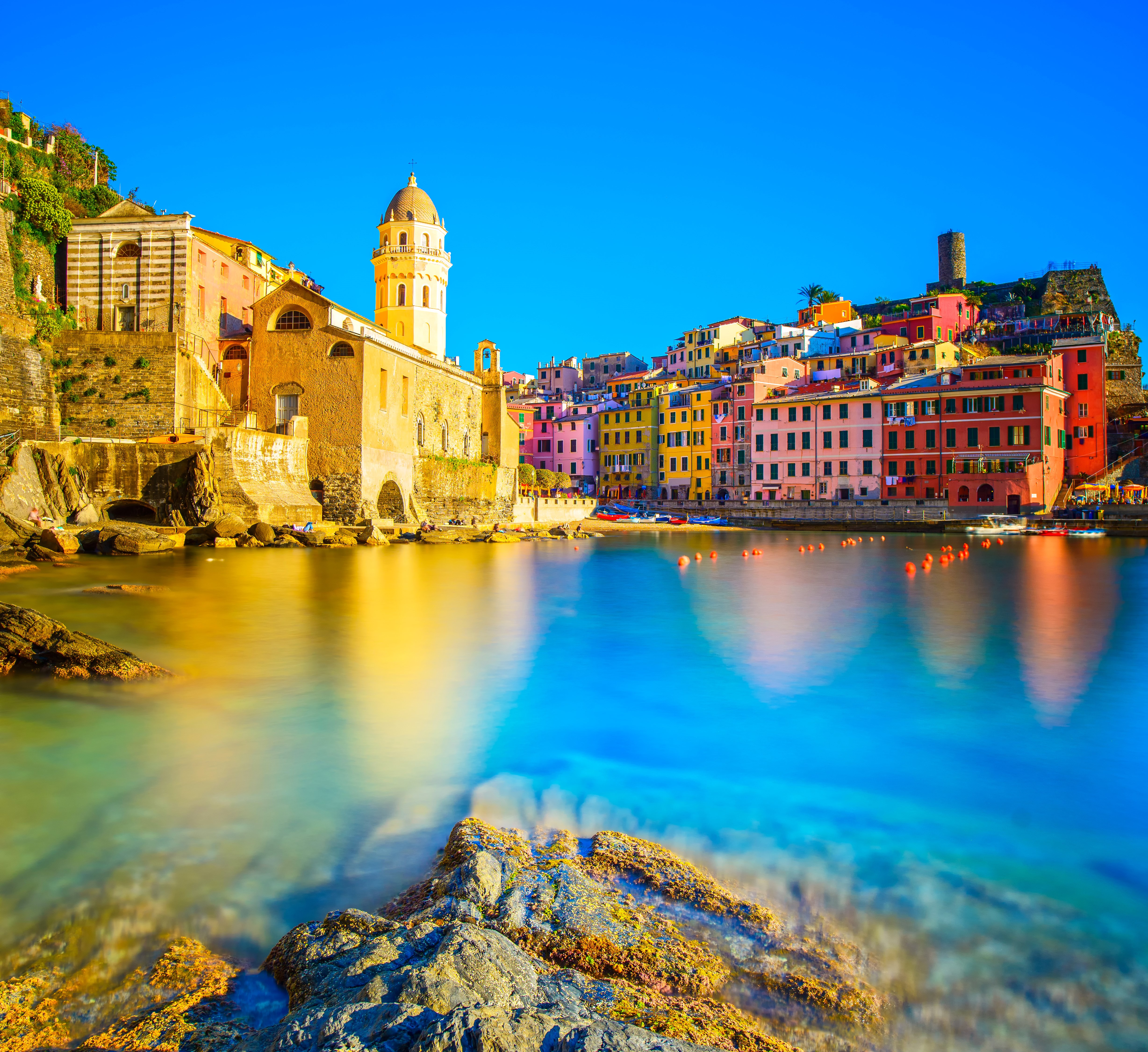 Vernazza, Cinque Terre park, Liguria, Italy HD Wallpaper