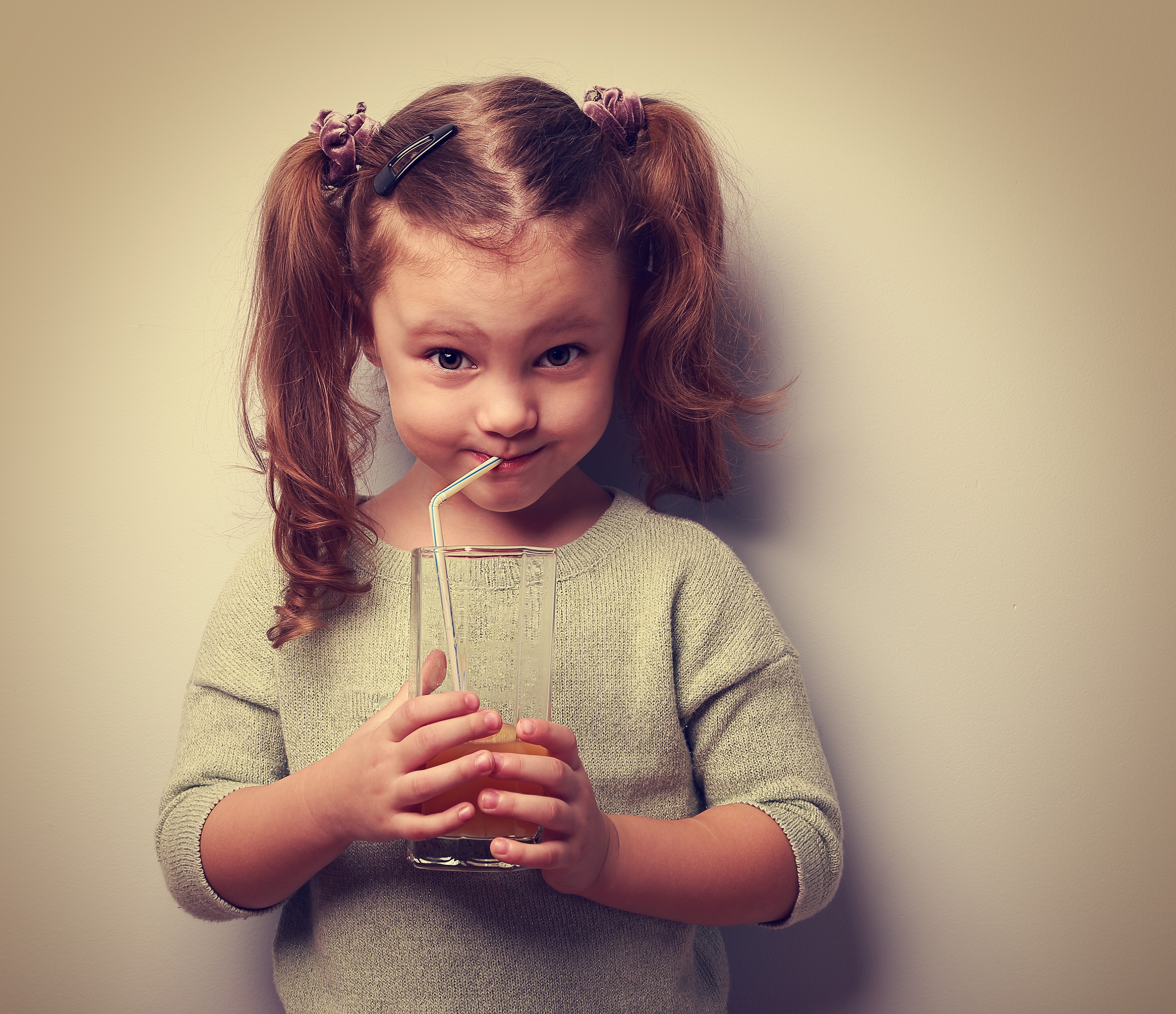 Girl drinking juice from a glass HD Wallpaper