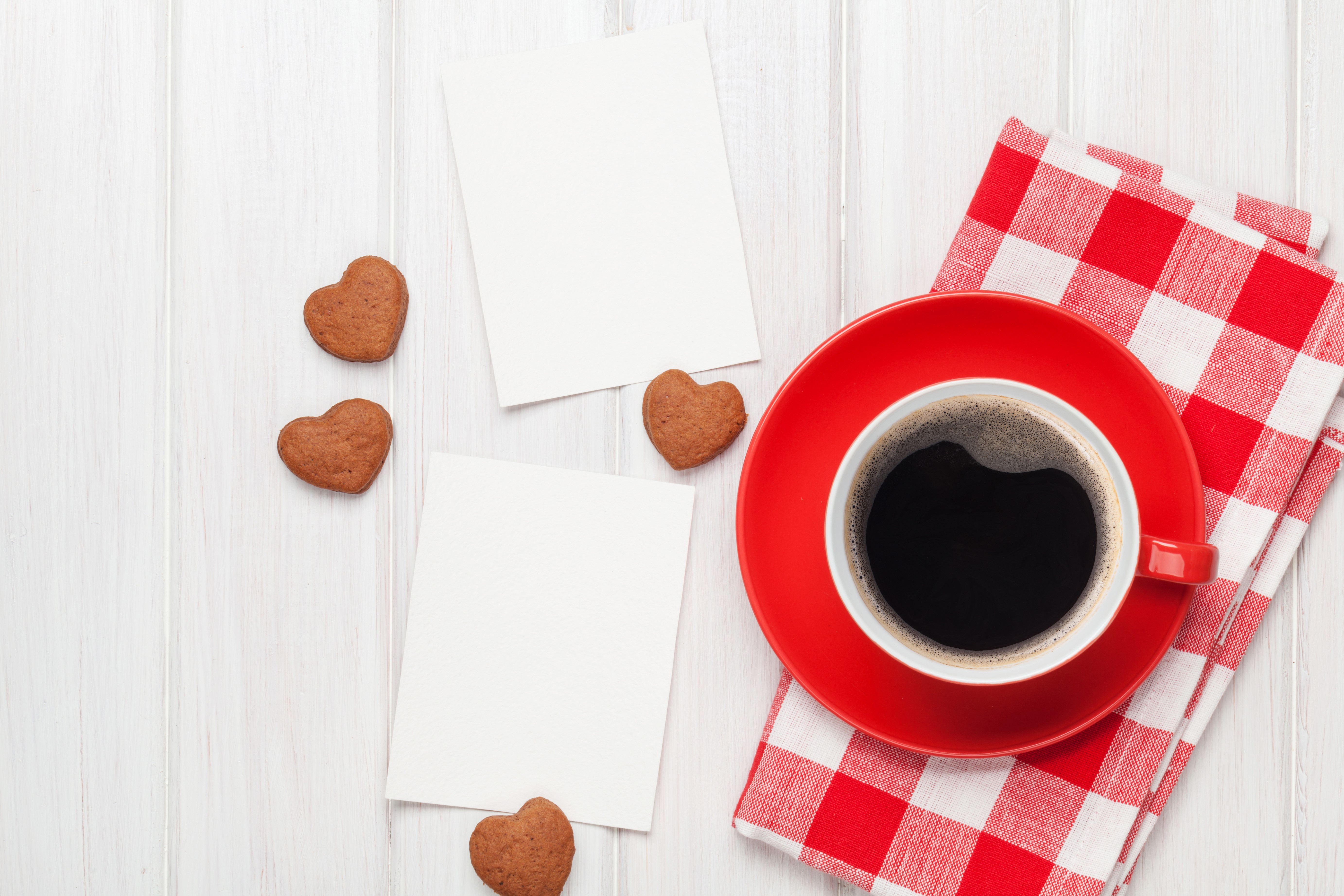 Coffee cup with heart cookies and blank cards on wood HD Wallpaper