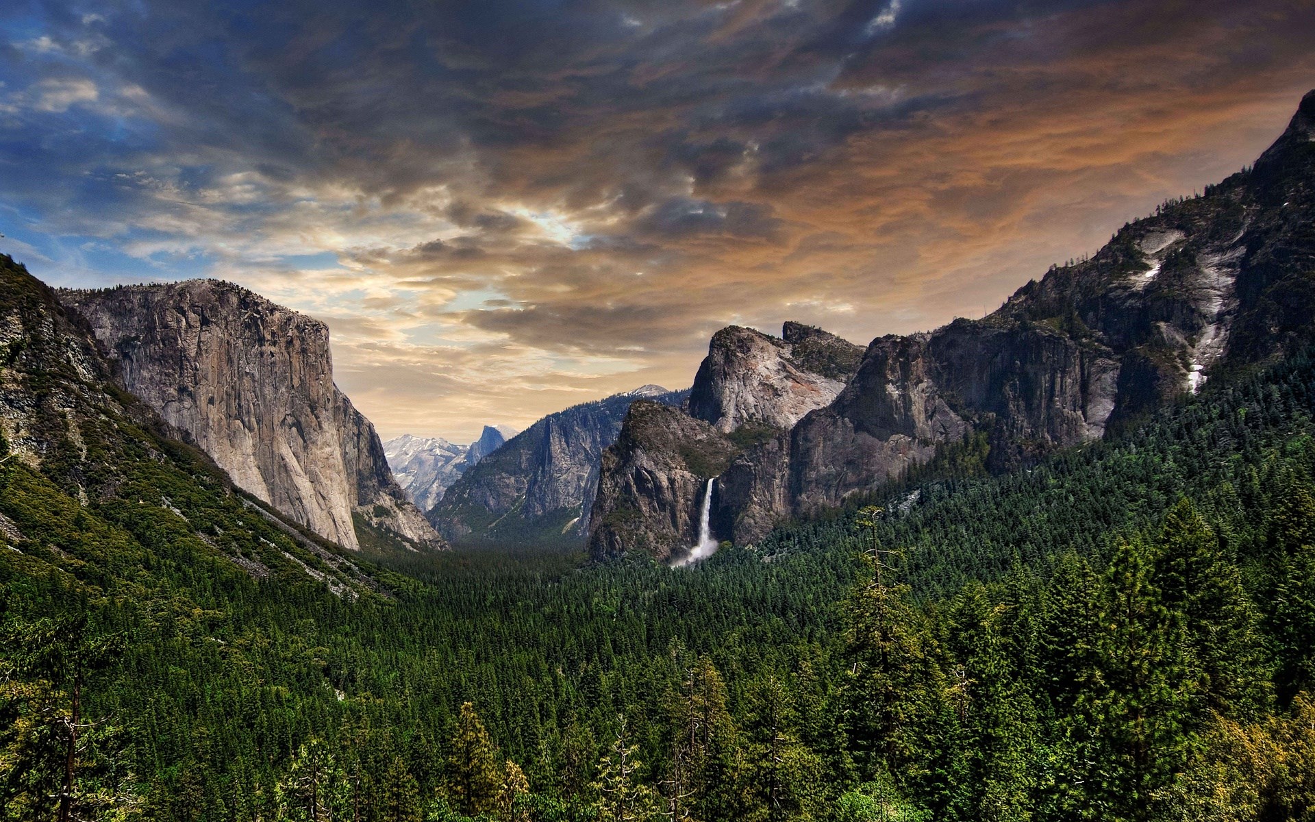 Yosemite Valley with El Capitan and Bridalveil Fall HD Wallpaper