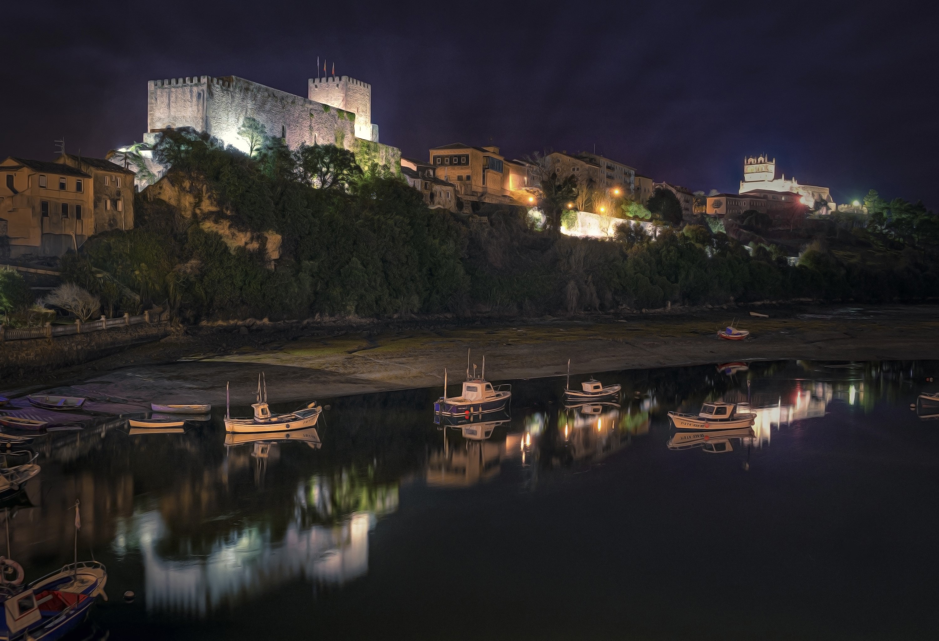 San Vicente de la Barquera castle and boats at night HD Wallpaper