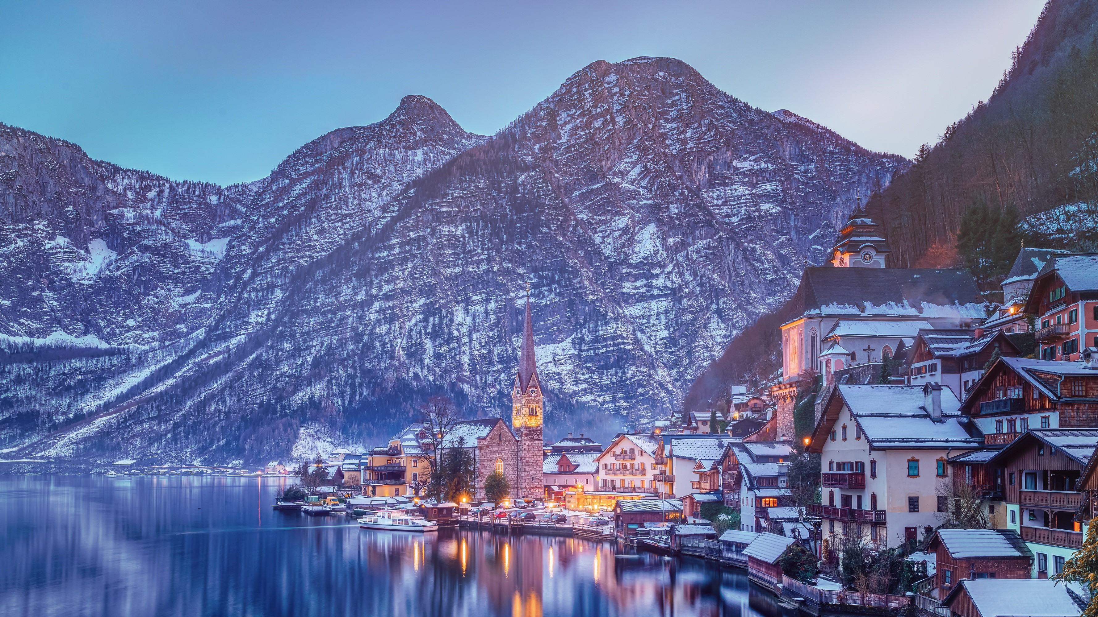 Hallstatt village on a lake in the Austrian Alps in winter HD Wallpaper