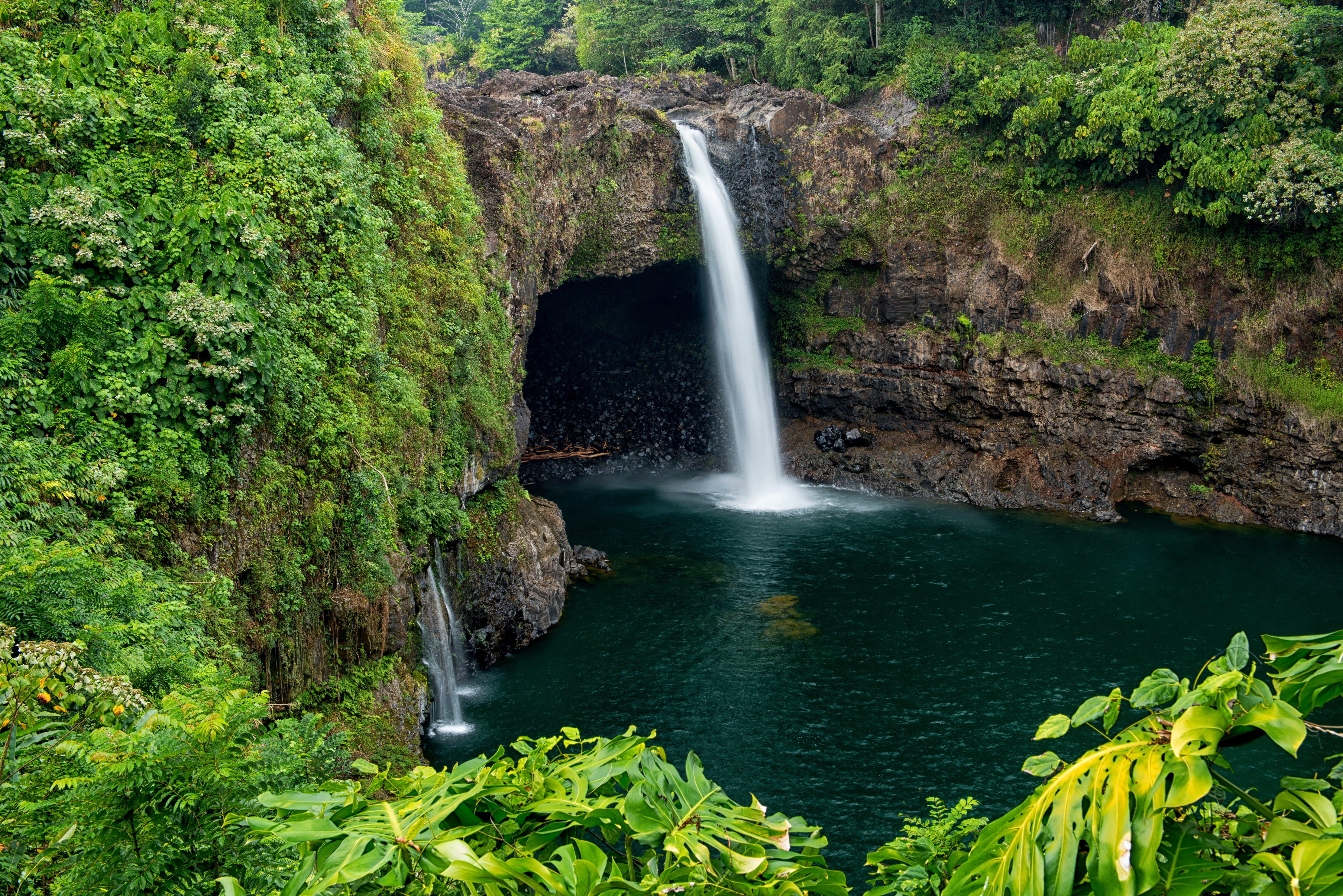 Rainbow Falls Wailuku River State Park Hawaii HD Wallpaper