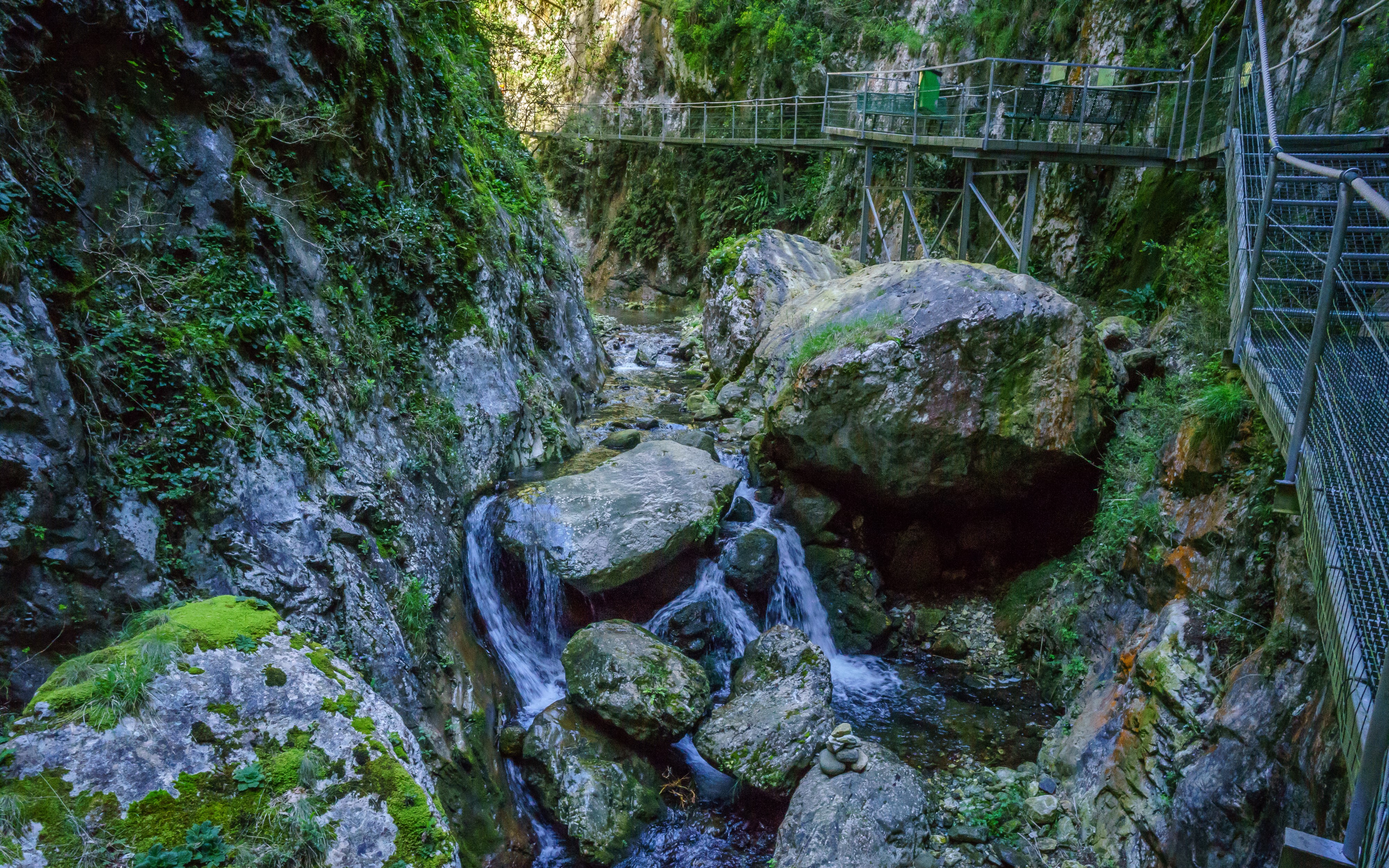 4K Gorges de la Fou France Bridges Waterfalls Canyon HD Wallpaper
