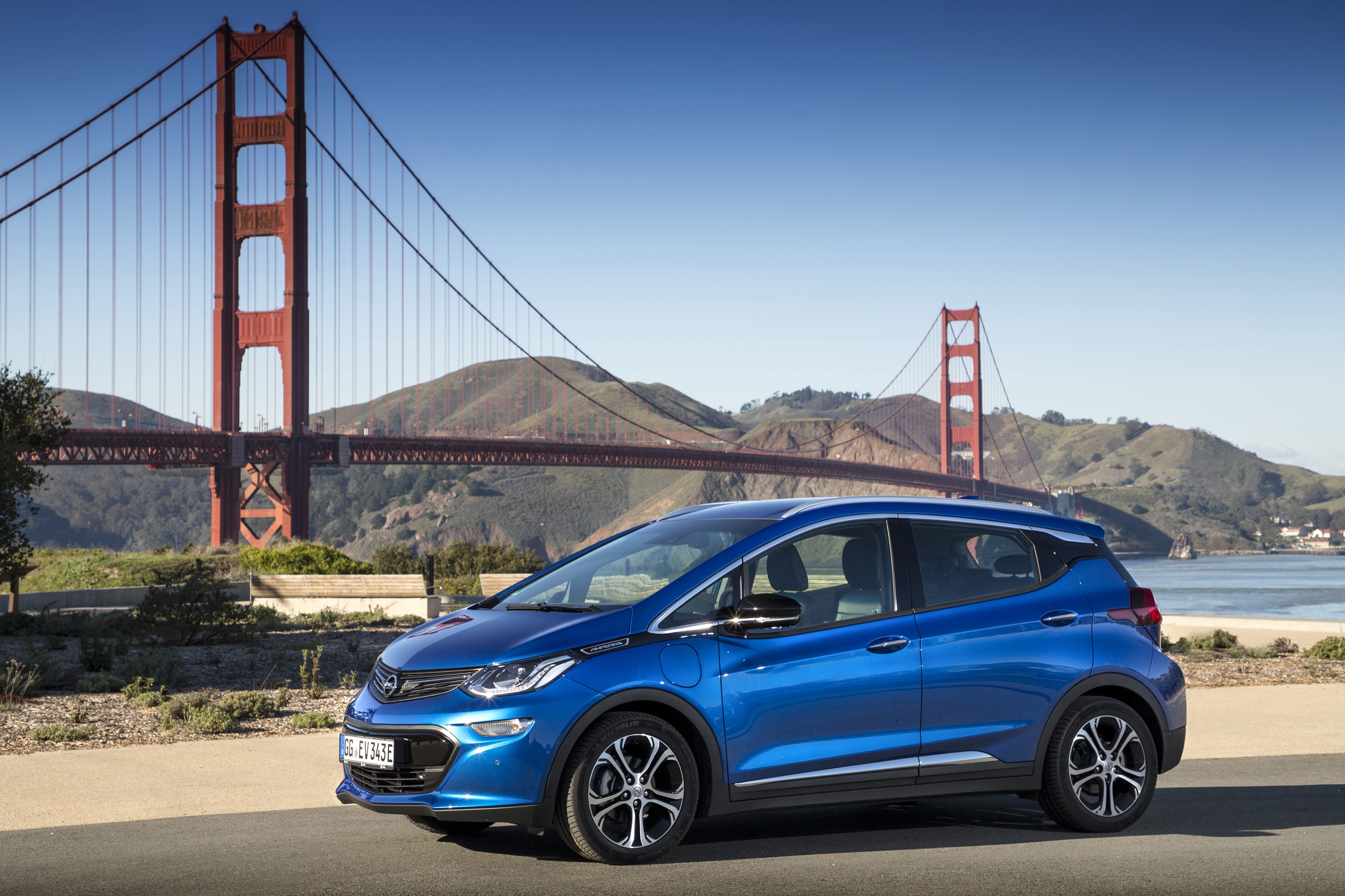 Blue 2017 Opel Ampera-e by Golden Gate Bridge HD Wallpaper