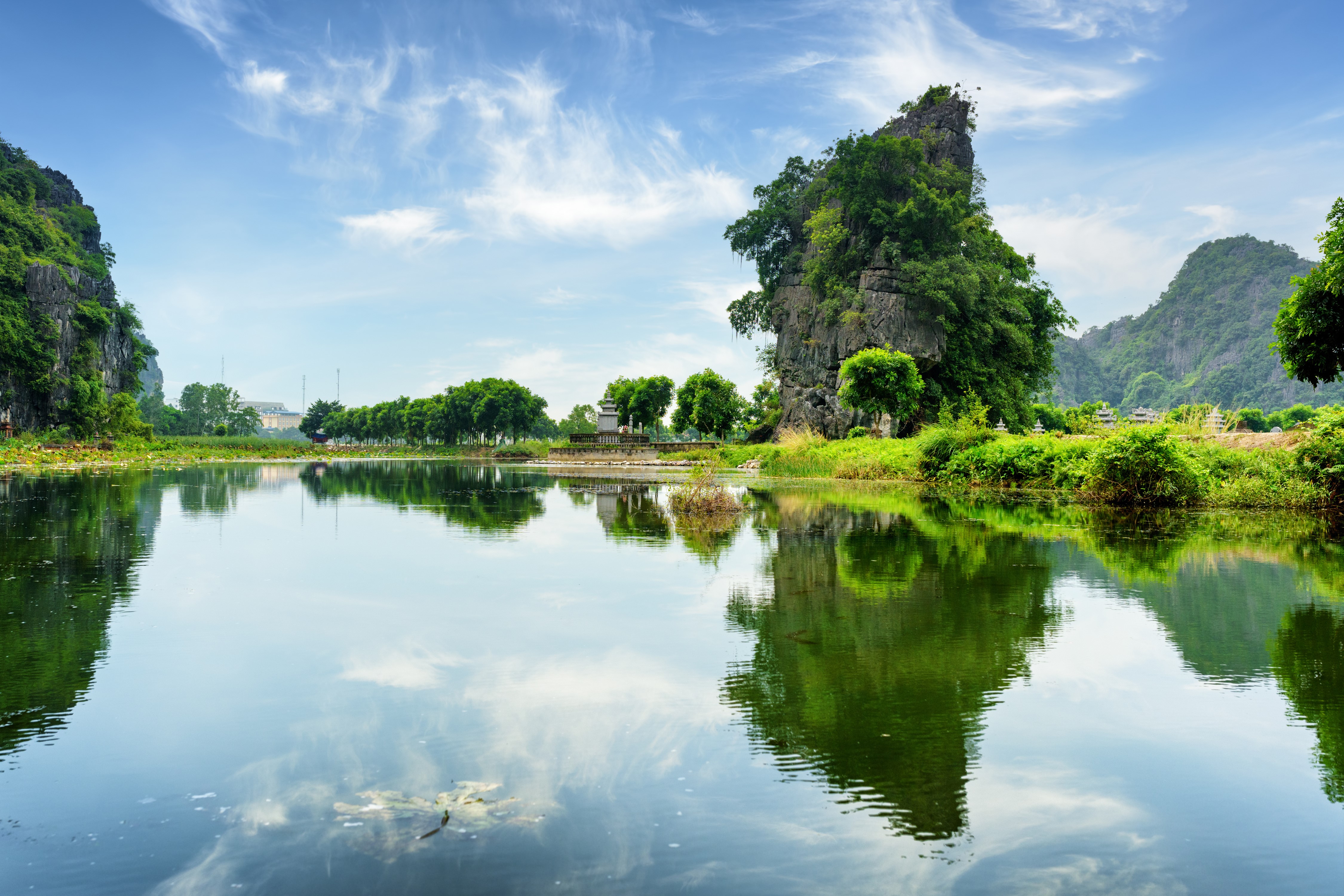 Ngo Dong River Vietnam with Crag and Shrubs HD Wallpaper