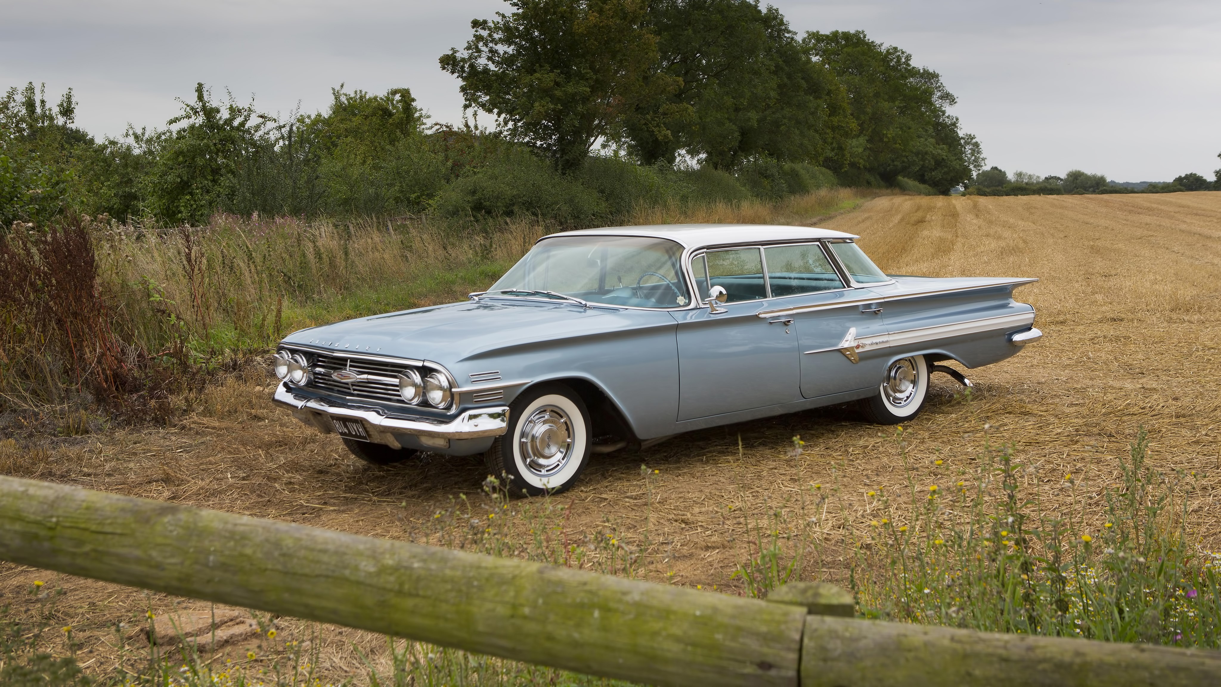 1960 Chevrolet Impala Sport Sedan HD Wallpaper